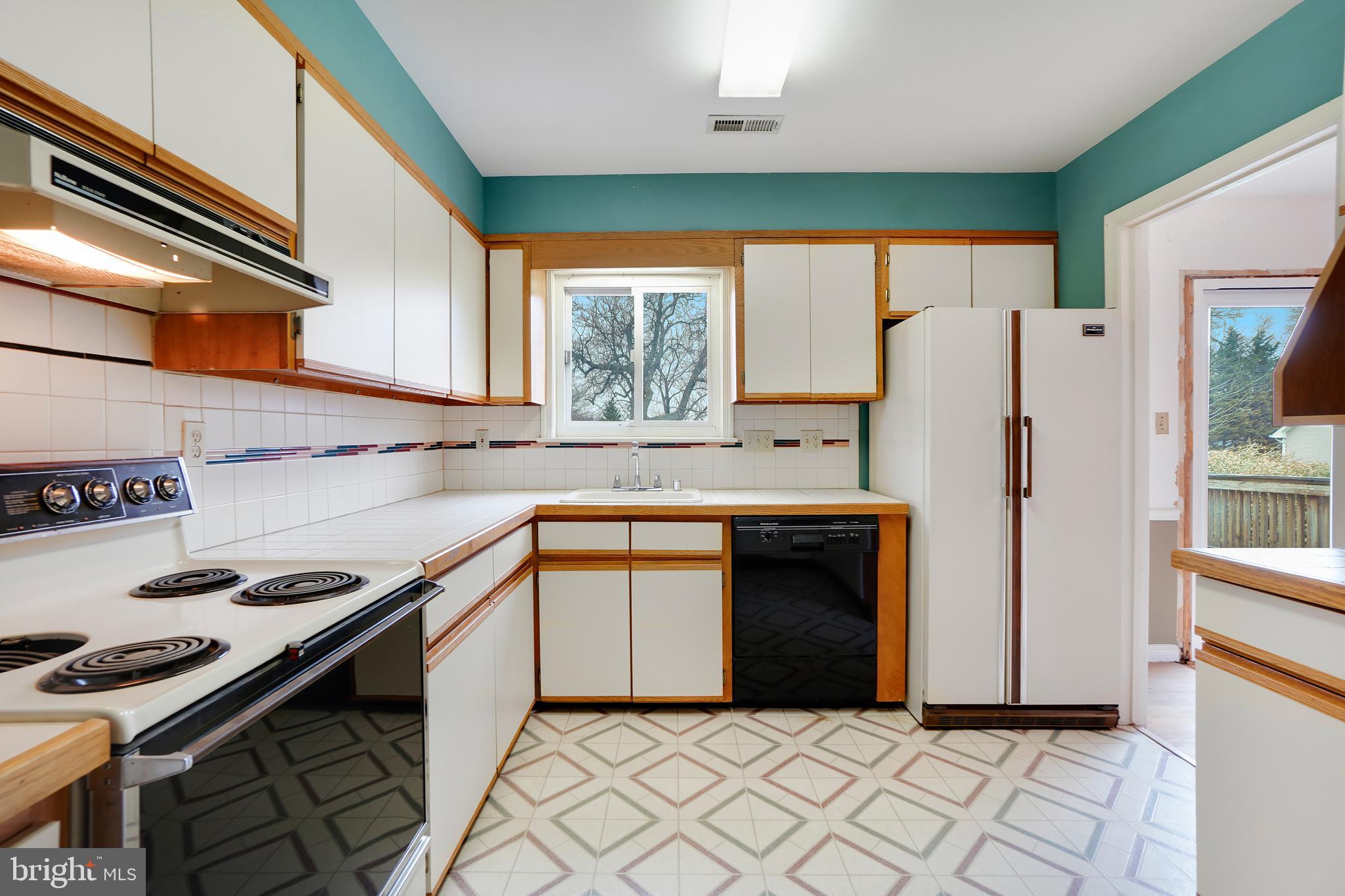 DAMASCUS OUTSIDE - Residential