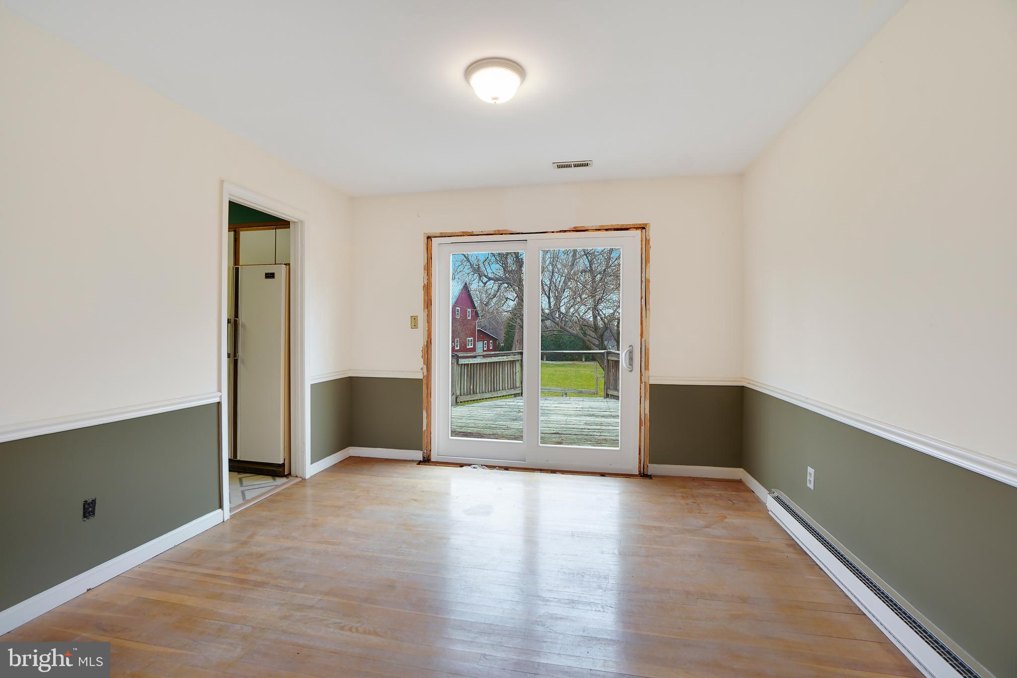 DAMASCUS OUTSIDE - Residential