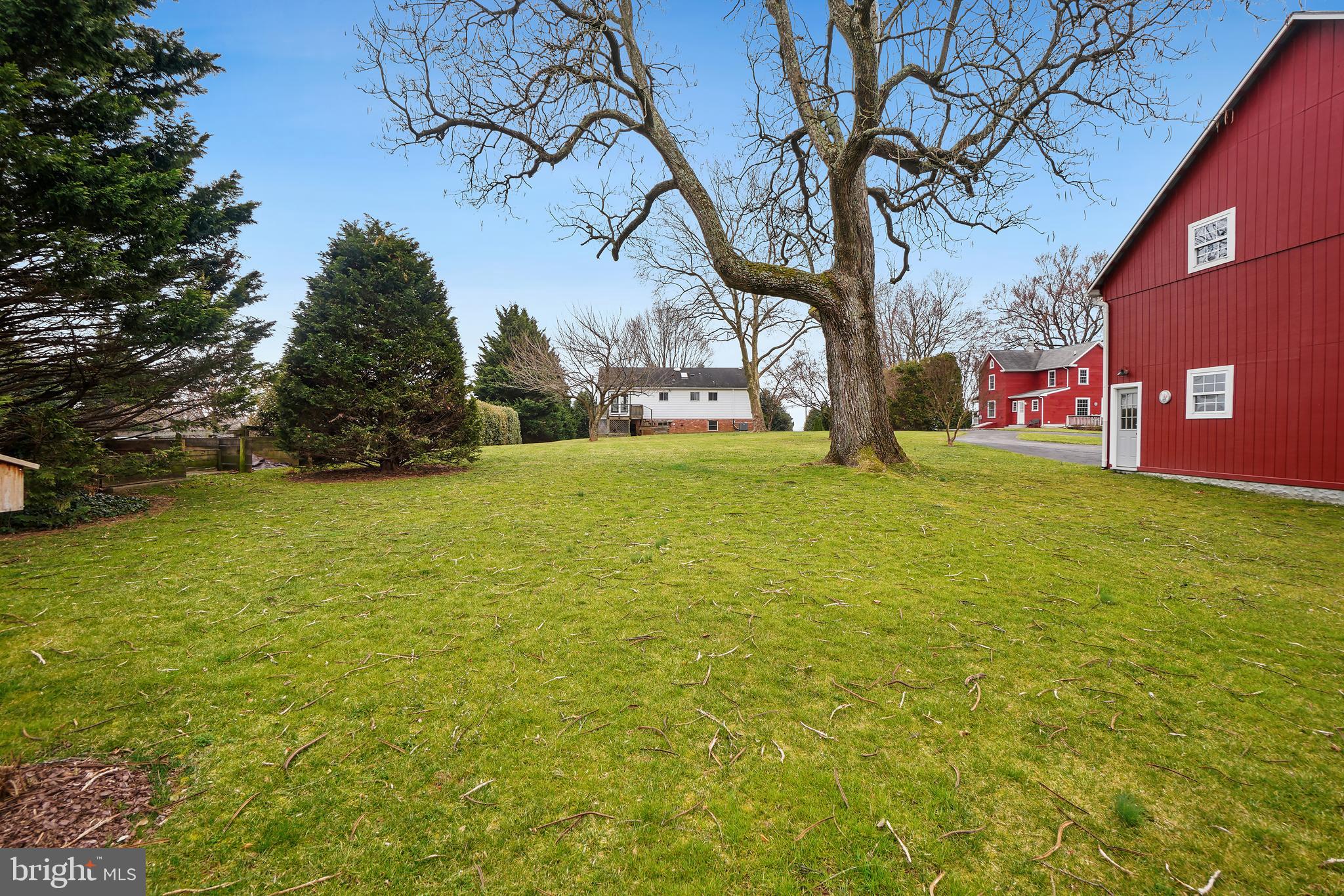 DAMASCUS OUTSIDE - Residential