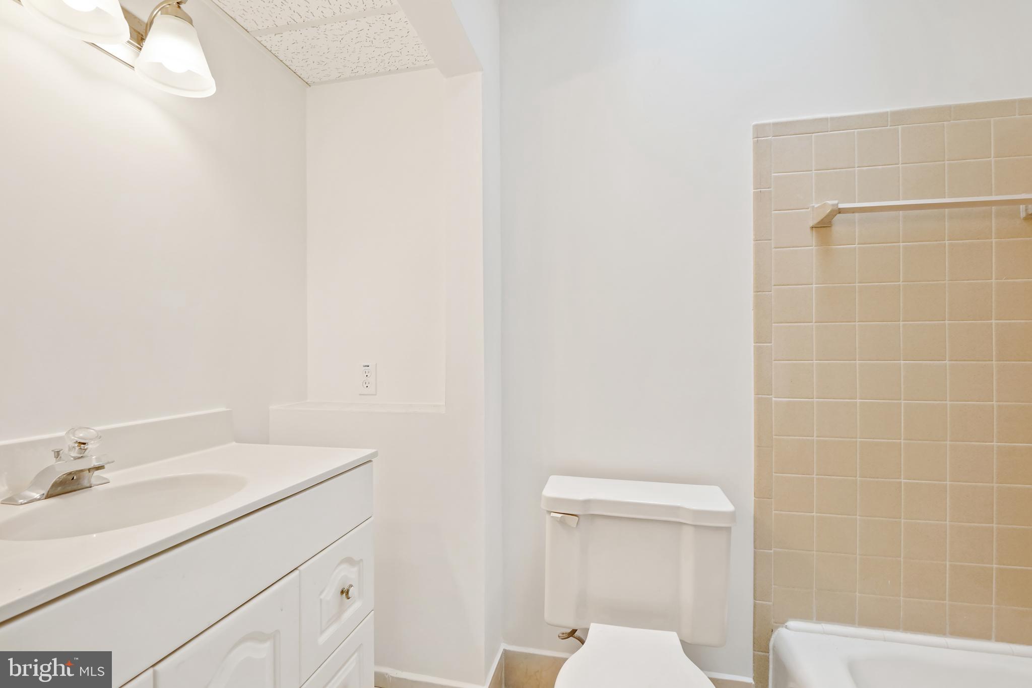 DAMASCUS OUTSIDE - Residential