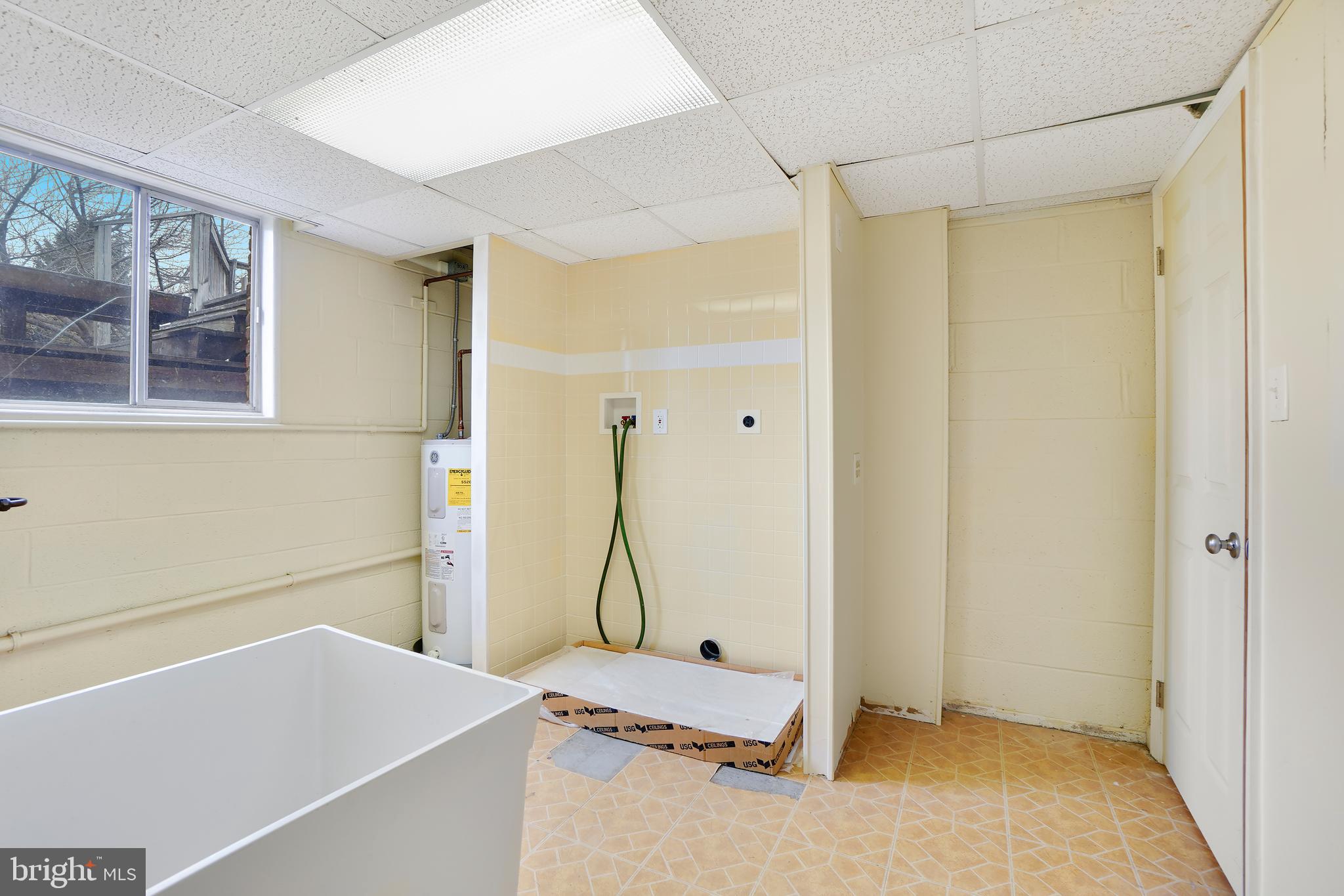 DAMASCUS OUTSIDE - Residential