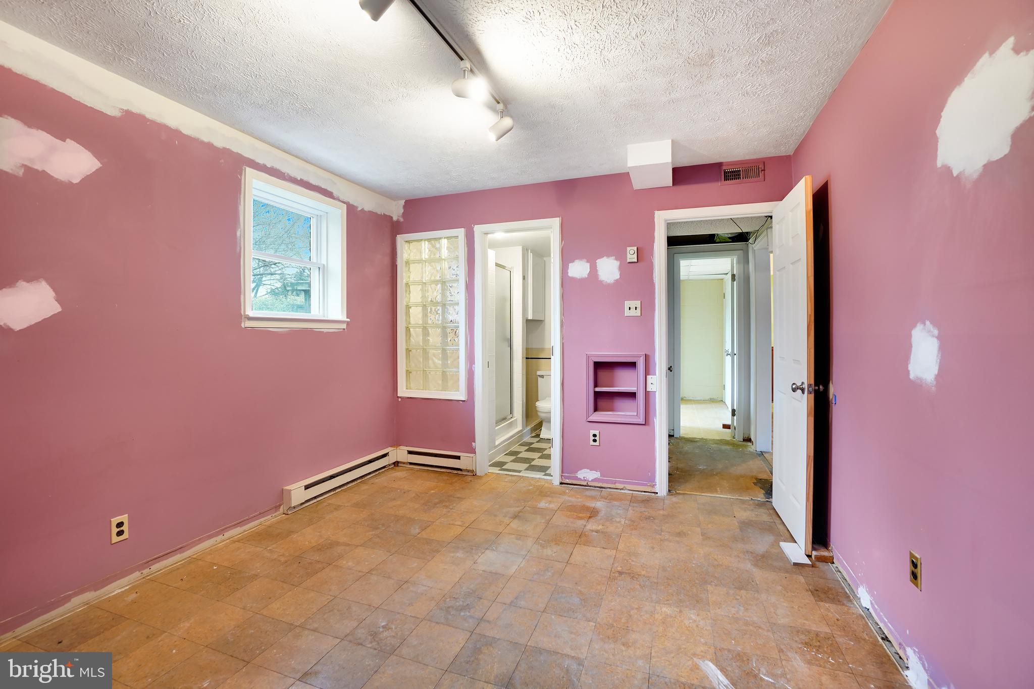 DAMASCUS OUTSIDE - Residential