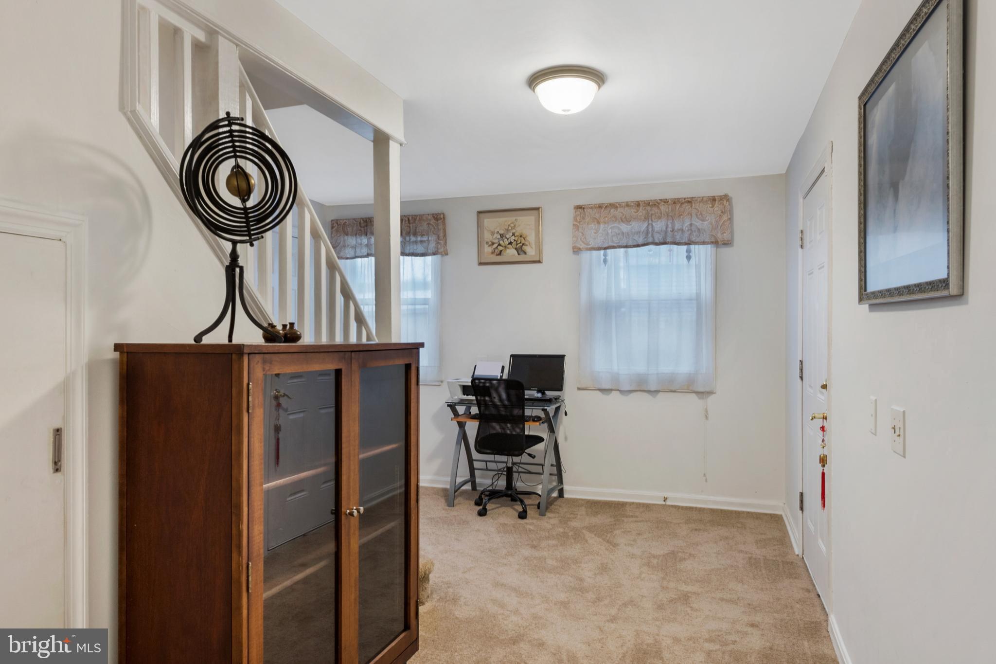 WOODLAND BEACH - Residential