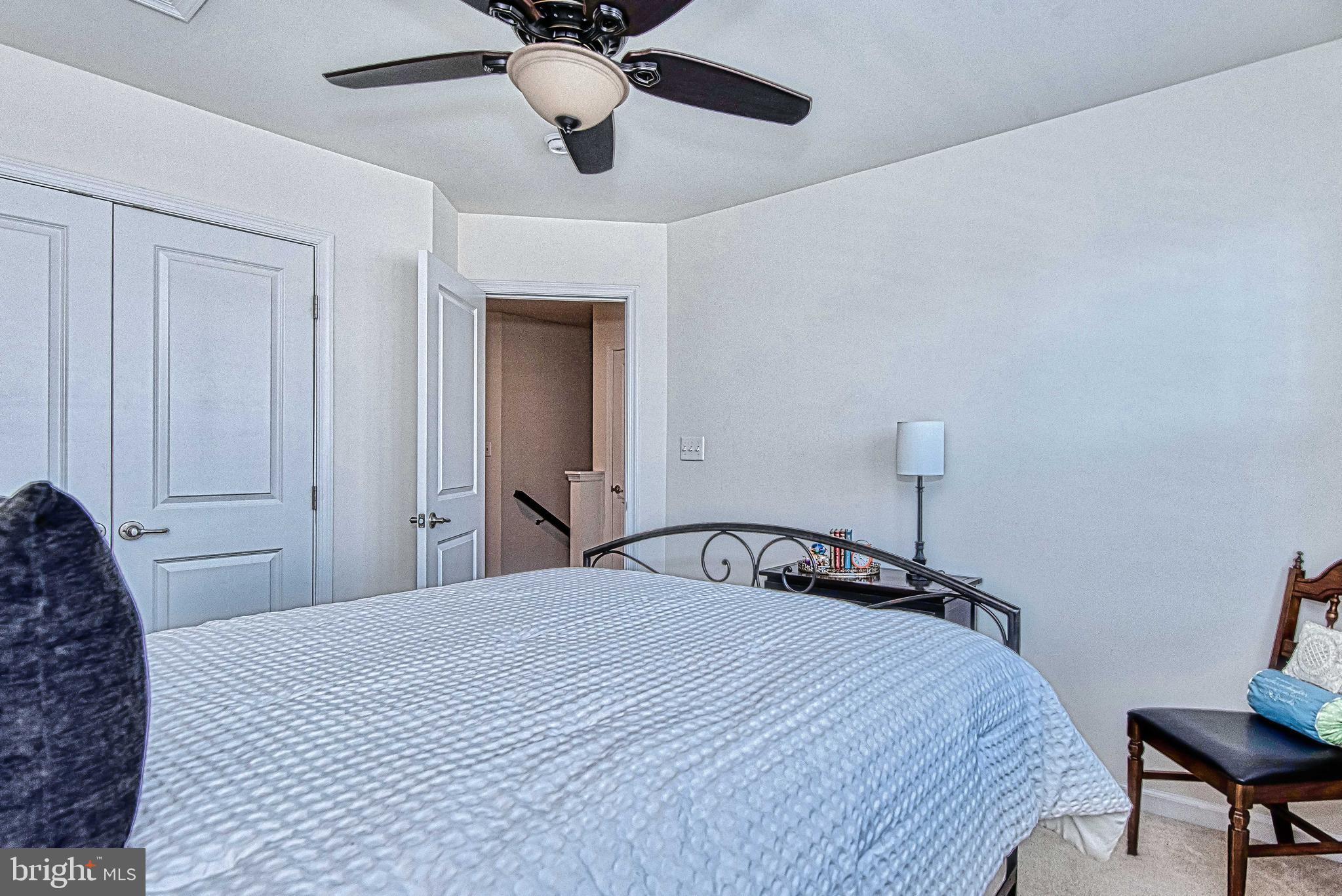 VIRGINIA MANOR - Residential