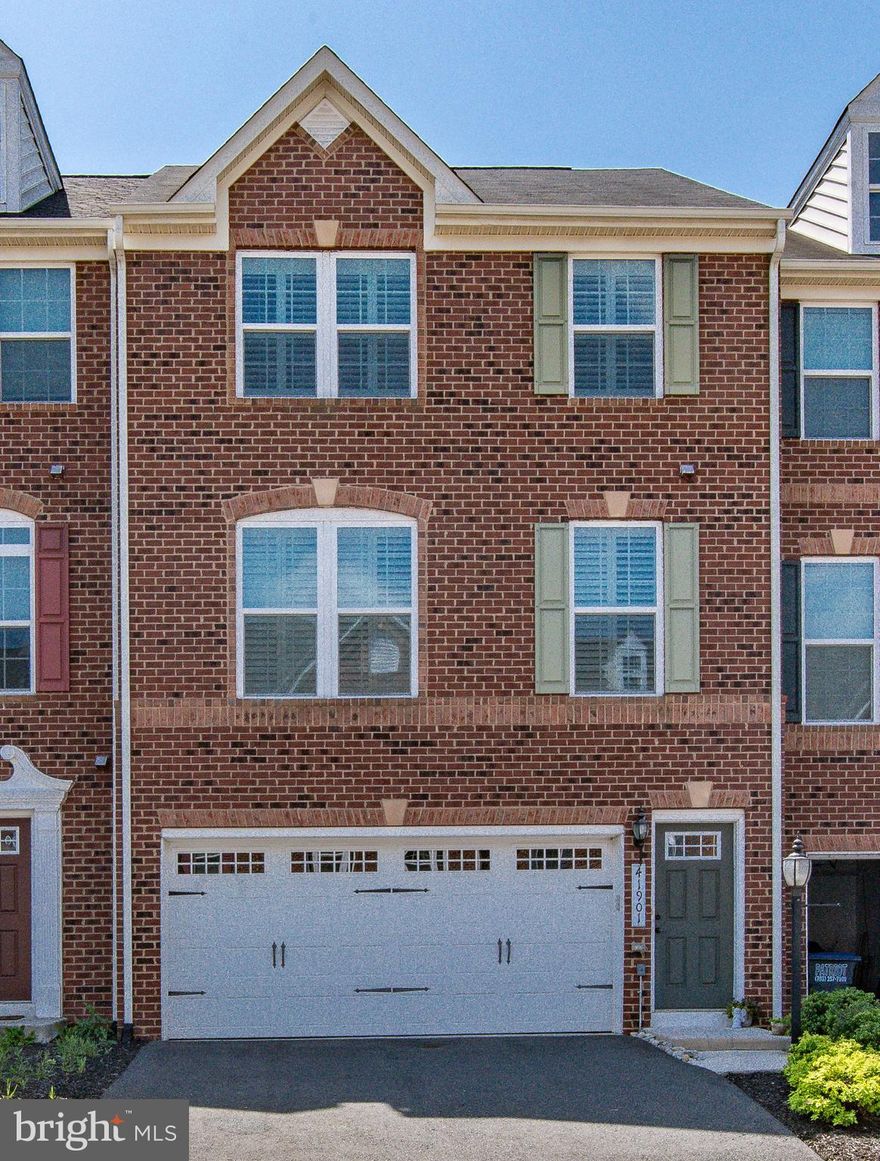 An Incredible Opportunity in Virginia Manor!
Don’t miss your chance to own a stunning townhome in the highly sought-after Virginia Manor community. This luxurious 3-level home offers both comfort and elegance, featuring a maintenance-free deck and a walk-out lower level.
Step into a welcoming tile-floored foyer that leads to a beautifully crafted wooden staircase adorned with wrought iron spindles. The main level boasts gorgeous hardwood floors throughout, complementing the gourmet kitchen complete with an expansive island, granite countertops, and 42-inch upgraded cabinetry. Stainless steel appliances and an extended hutch in the dinette area provide both functionality and style.
Natural light fills the home through windows outfitted with plantation shutters, adding charm and privacy.
Retreat to an expansive master suite featuring a spa-like bath with a soaking tub, separate shower, dual vanities, and a massive walk-in closet. Enjoy the convenience of an upstairs laundry room on the bedroom level. All bathrooms are beautifully finished with granite countertops and tile flooring.
This is a move-in ready home that blends elegance with everyday convenience. Schedule your tour today and experience the best of Virginia Manor living!
Seller may need short rent back.