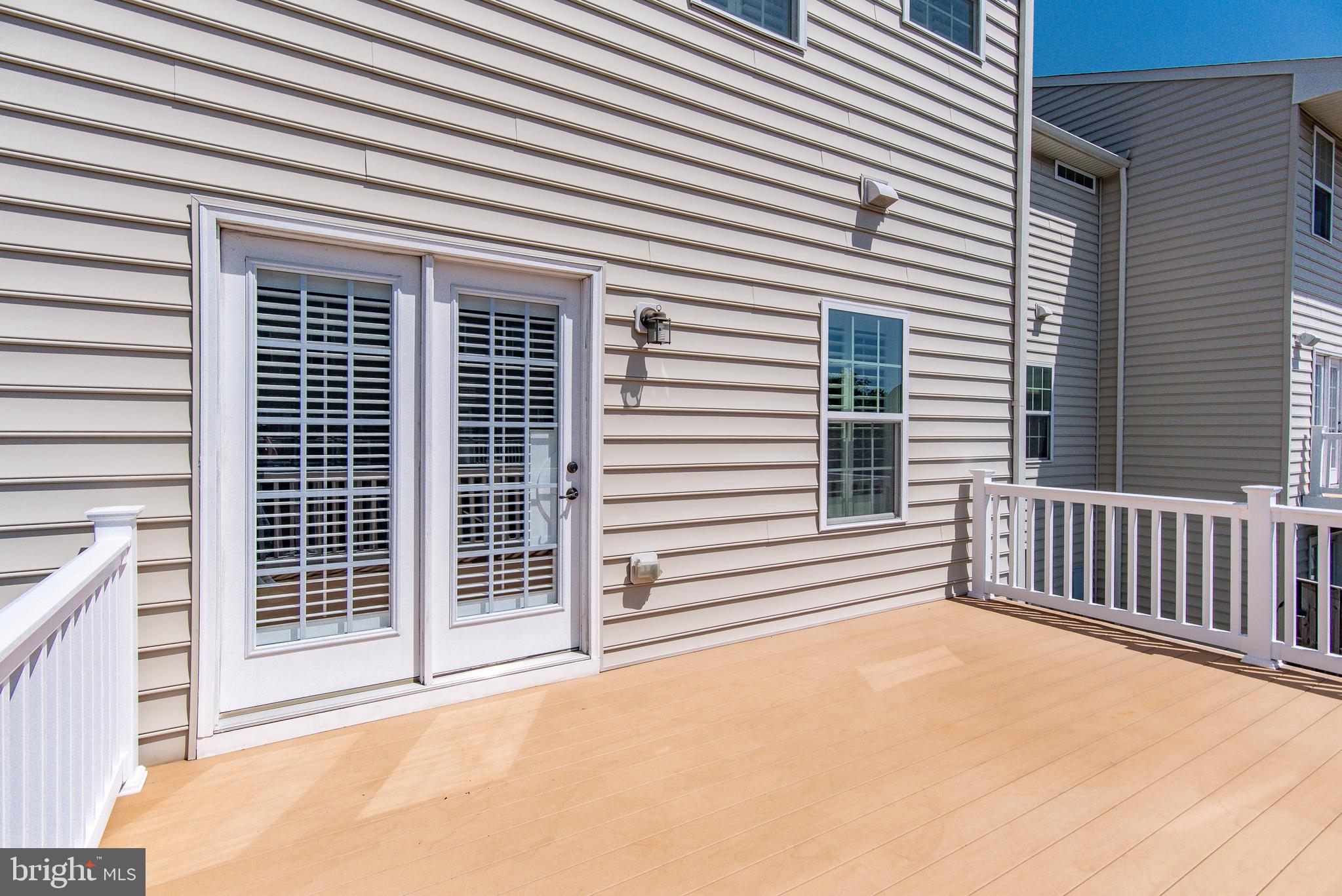 VIRGINIA MANOR - Residential