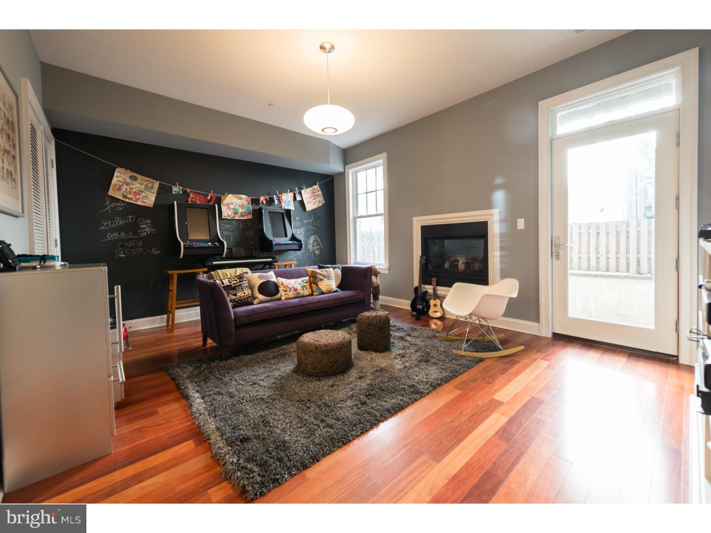 SOCIETY HILL - Residential