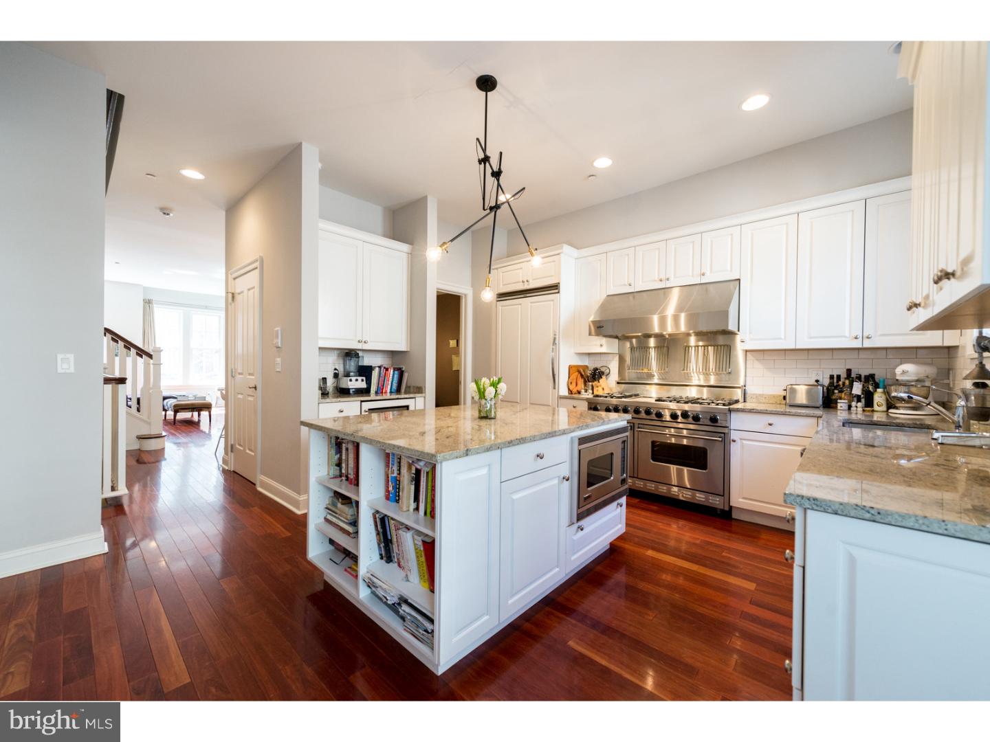 SOCIETY HILL - Residential