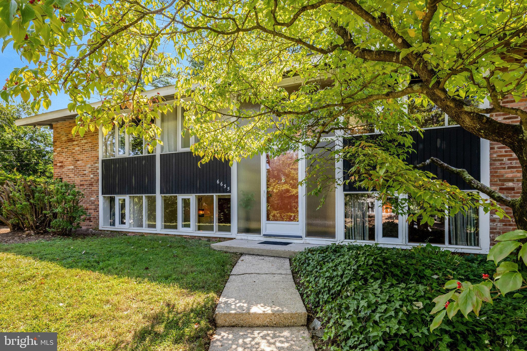 BRYN MAWR - Residential