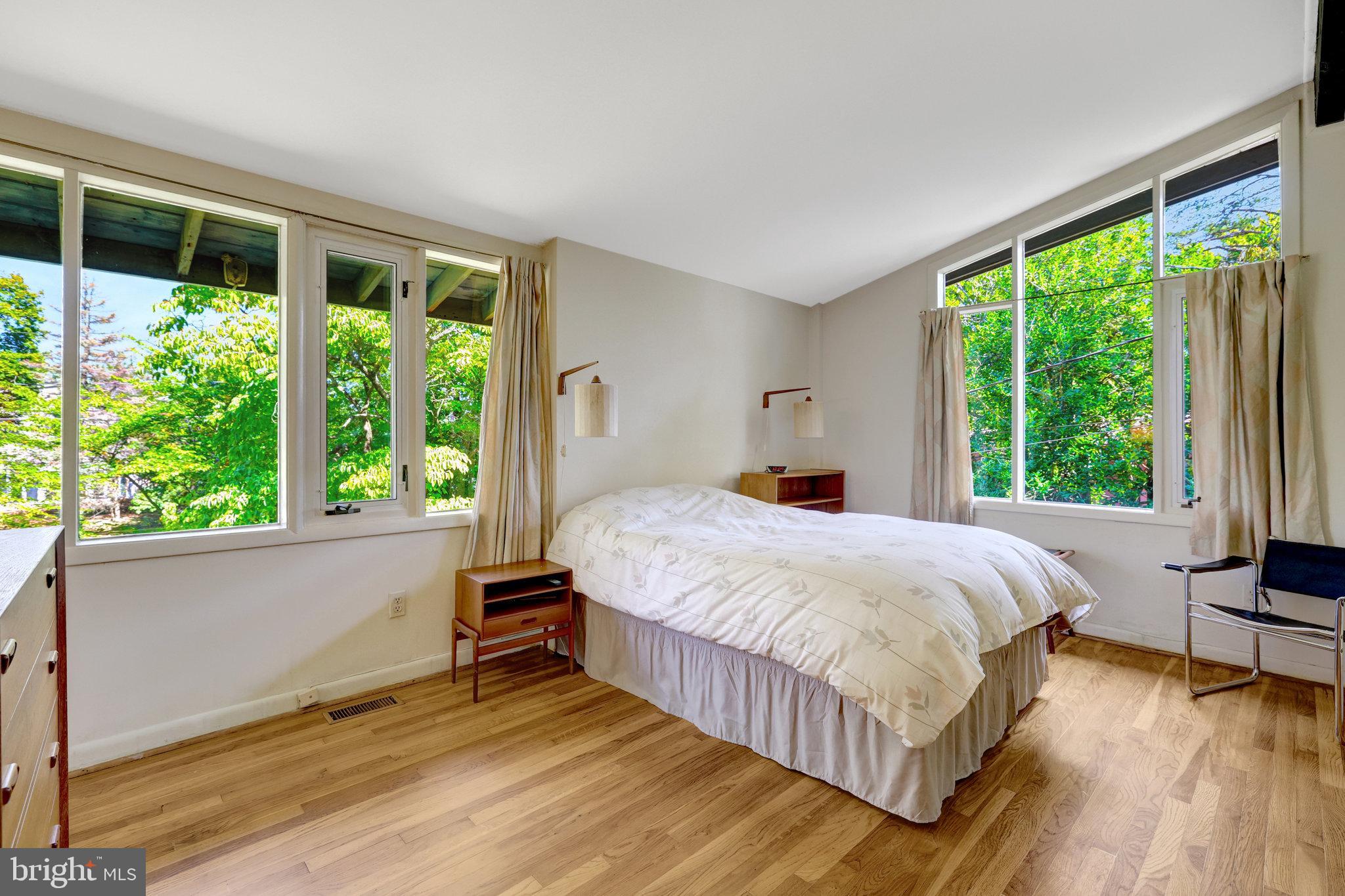 BRYN MAWR - Residential