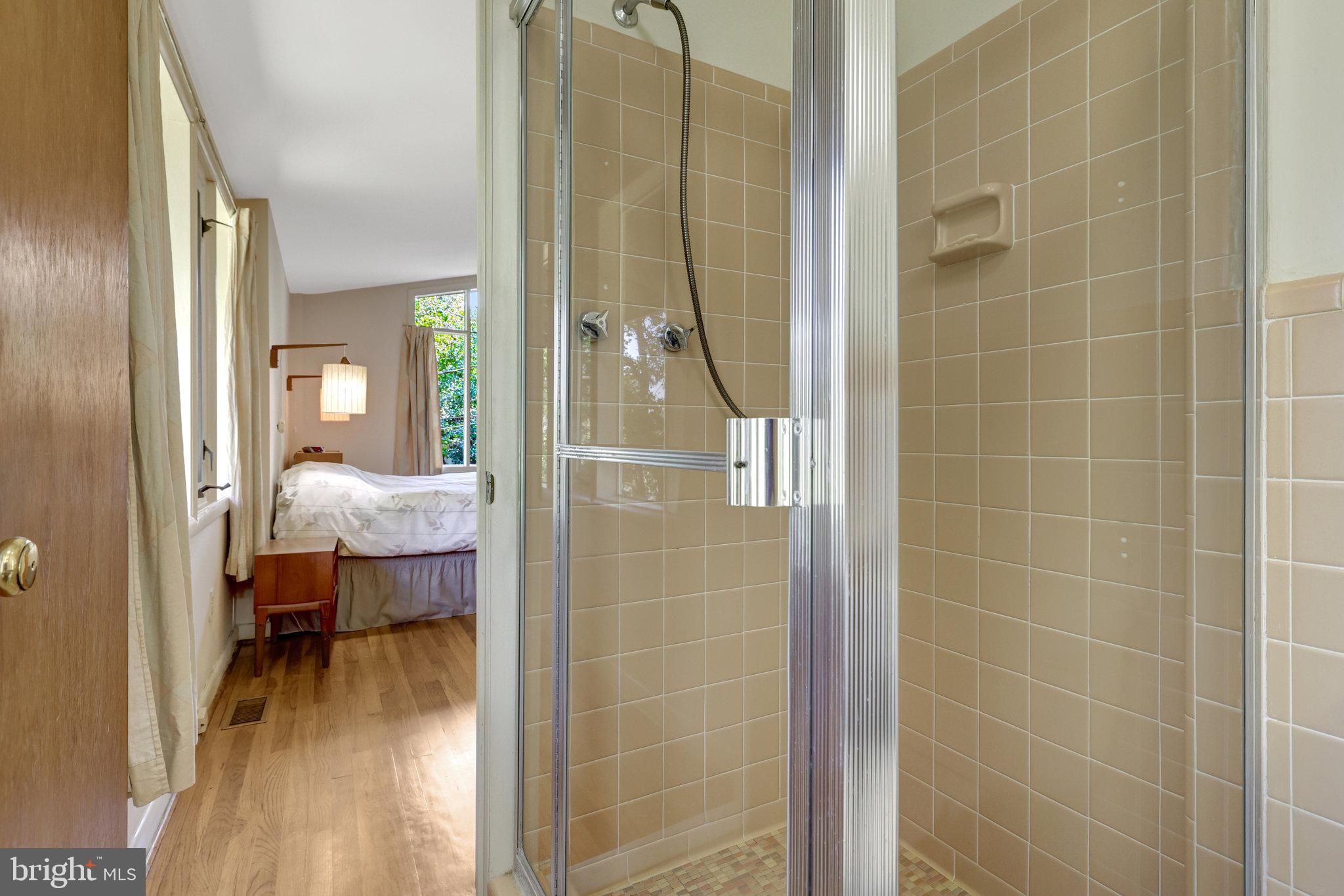 BRYN MAWR - Residential