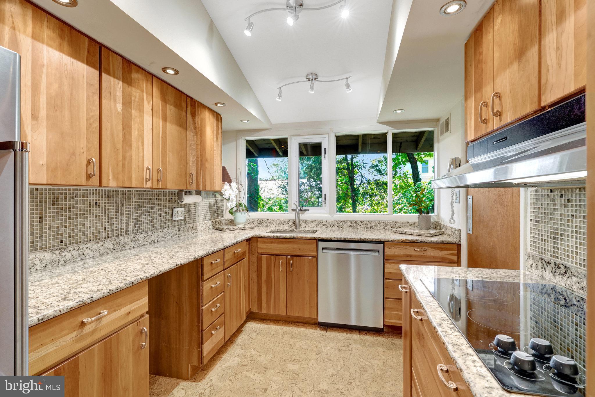 BRYN MAWR - Residential