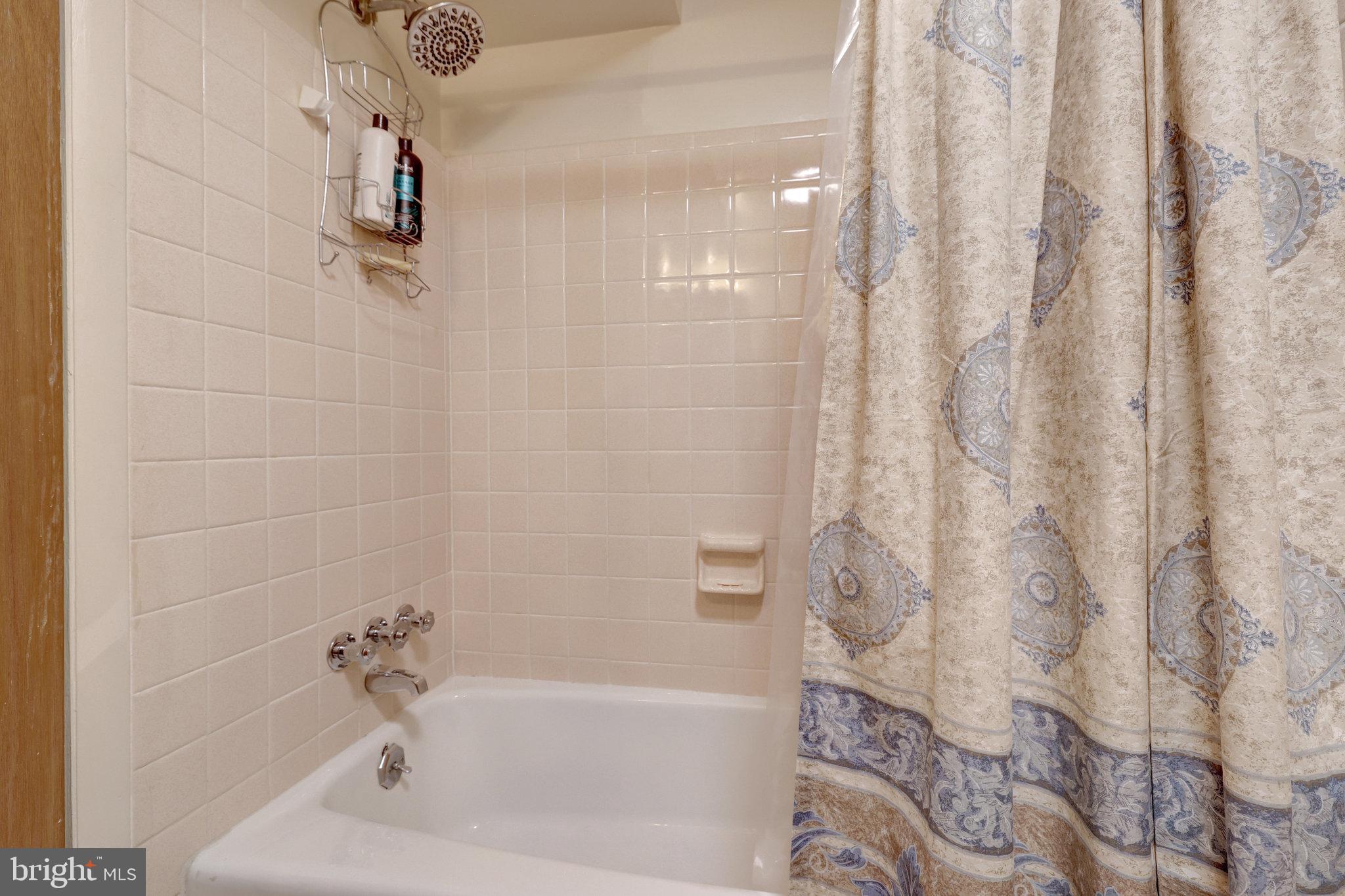 BRYN MAWR - Residential