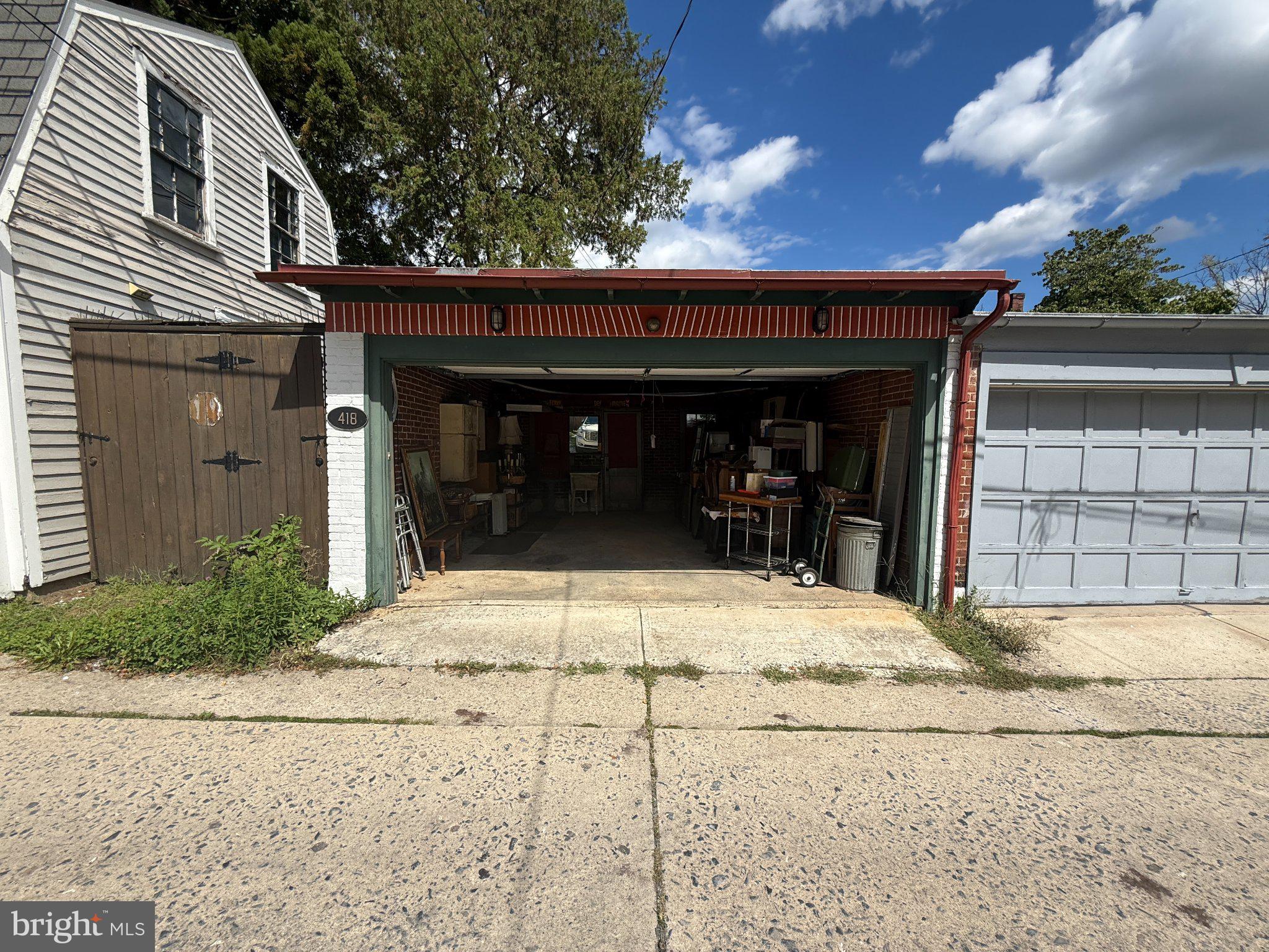 418 N 8TH STREET