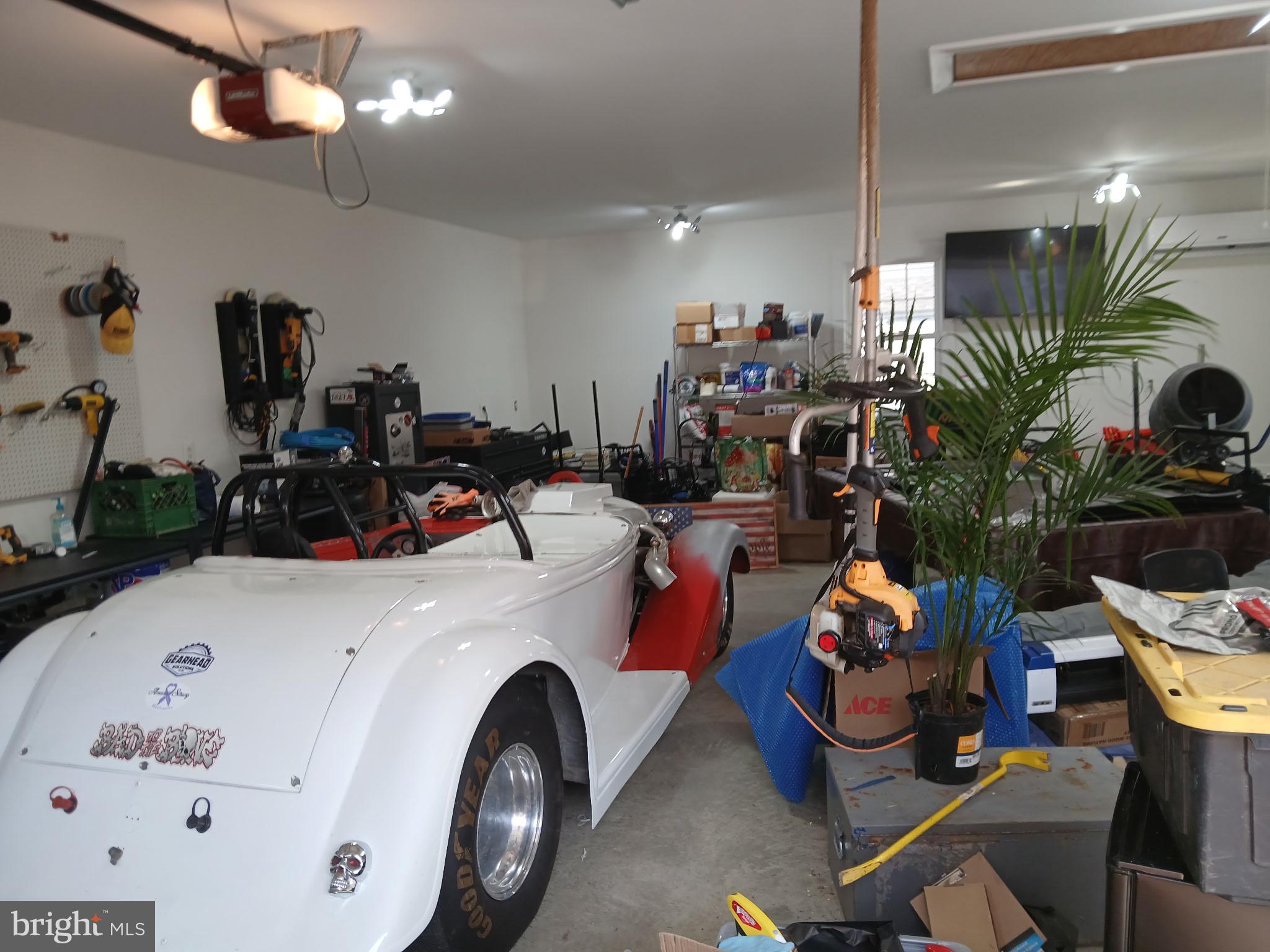 WESTMORELAND SHORES - Residential