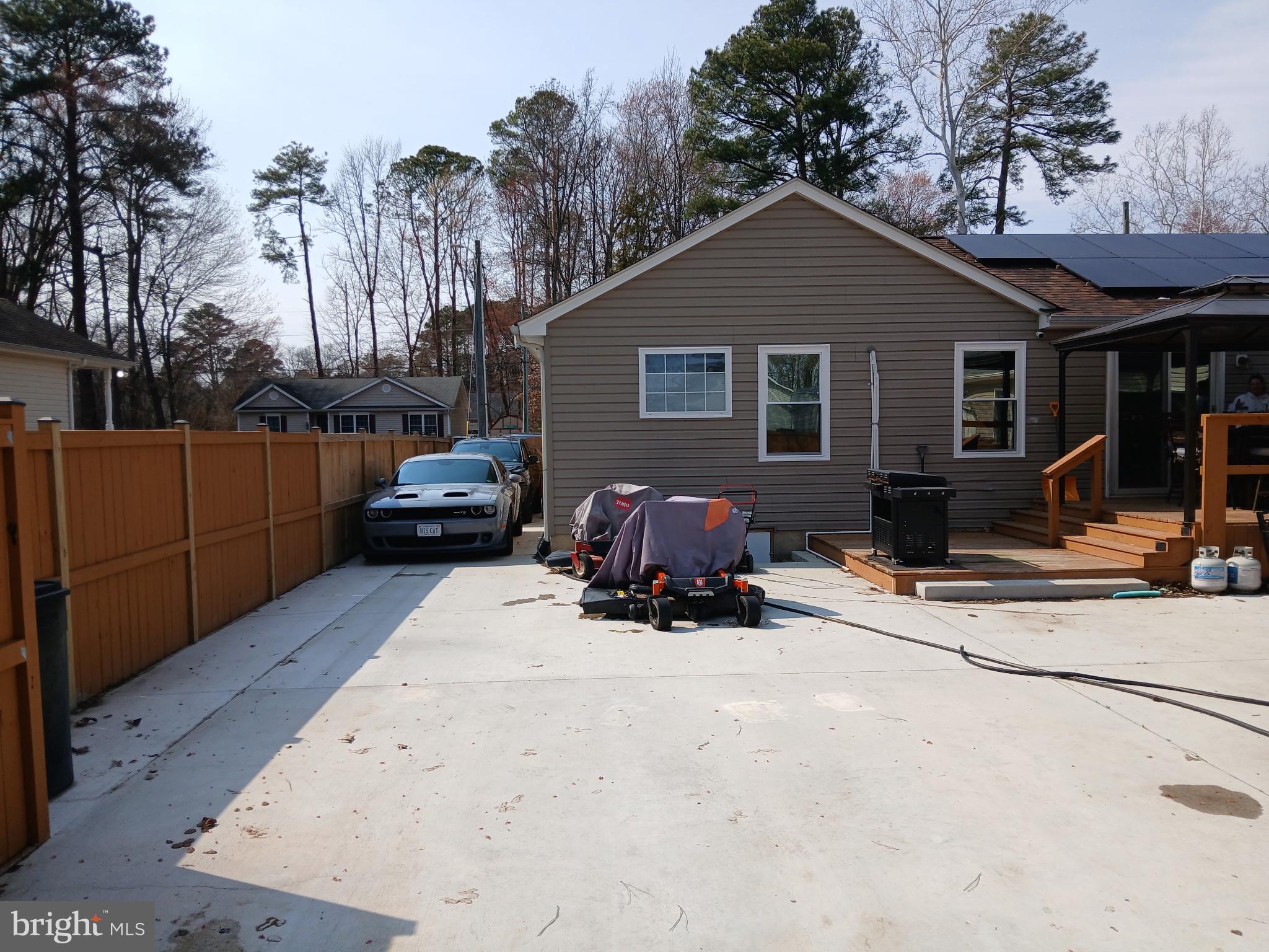 WESTMORELAND SHORES - Residential