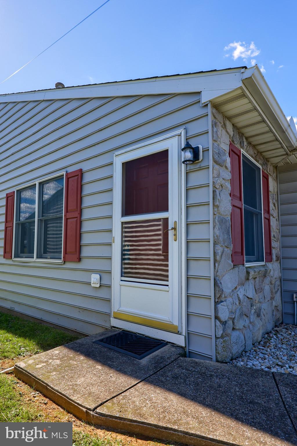 132 E JACKSON STREET