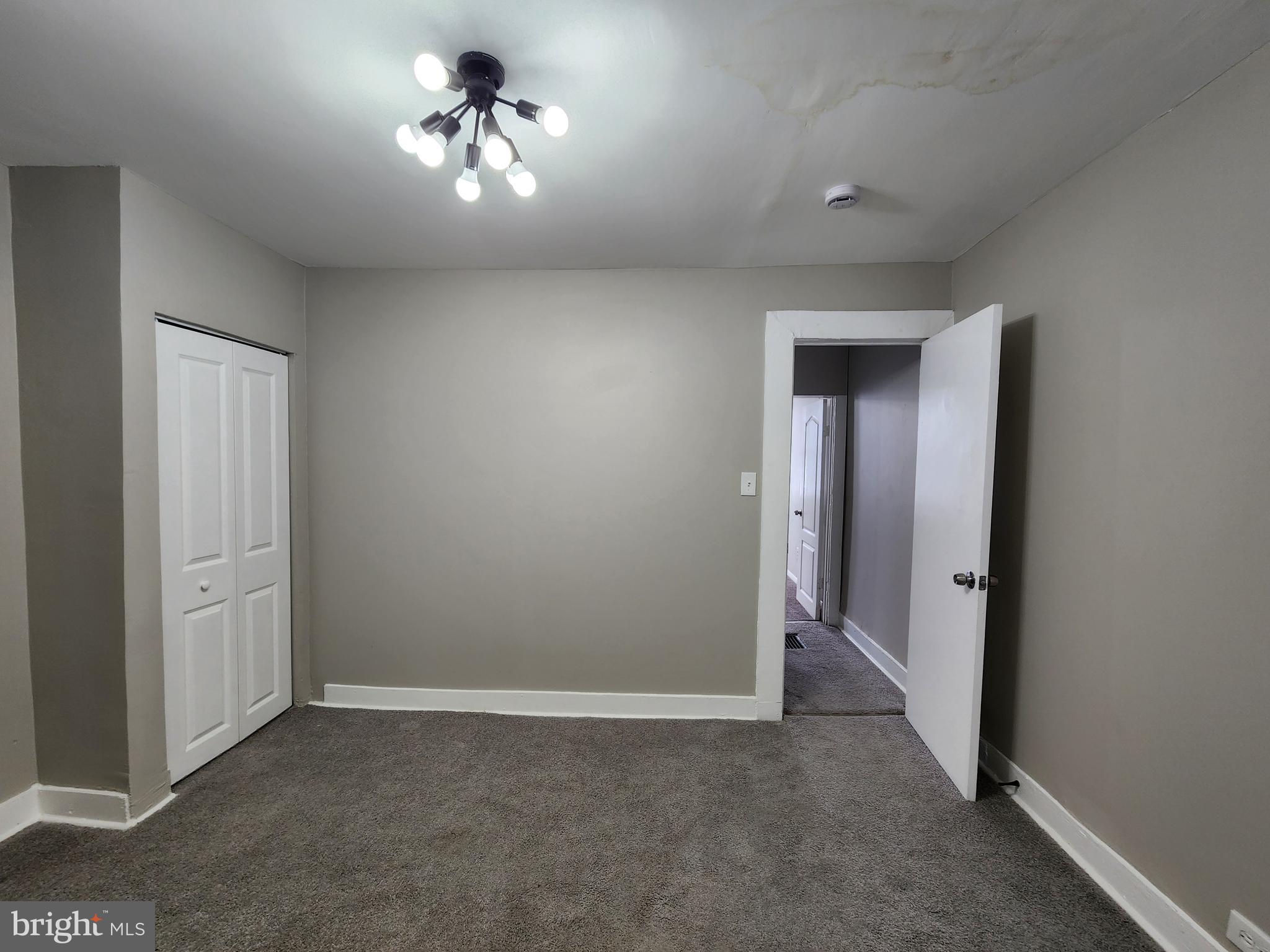 BROADWAY EAST - Residential