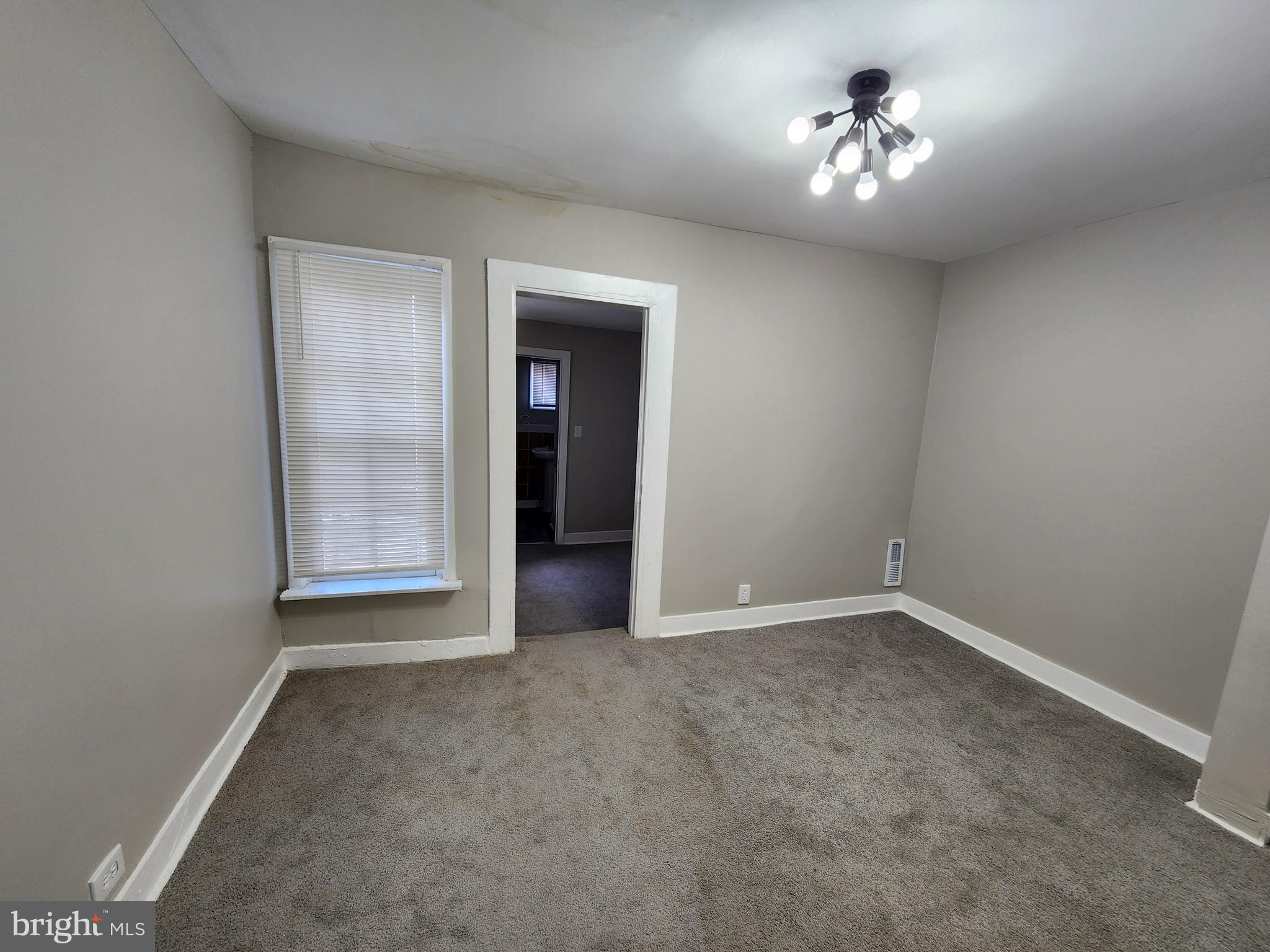 BROADWAY EAST - Residential