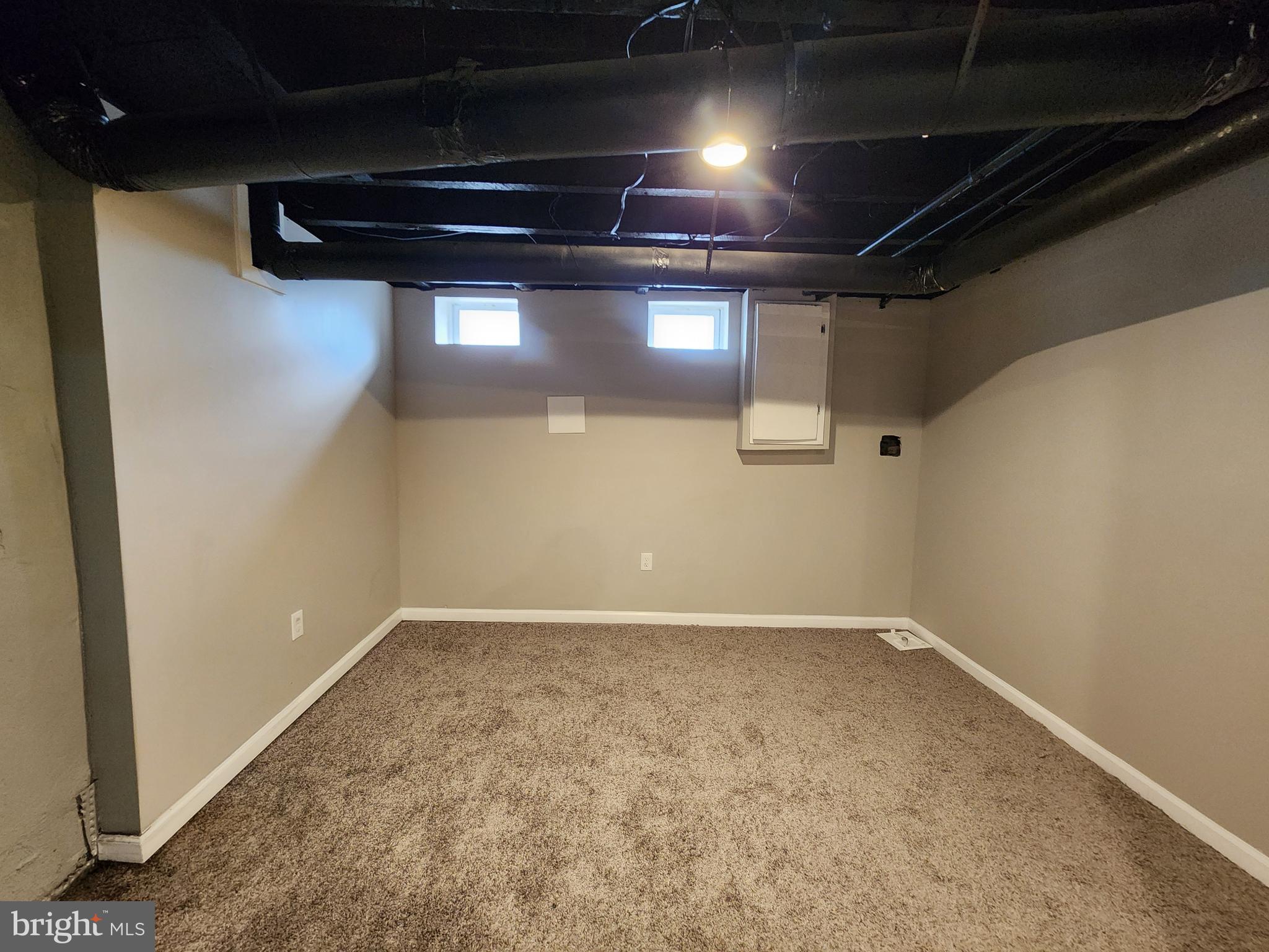 BROADWAY EAST - Residential