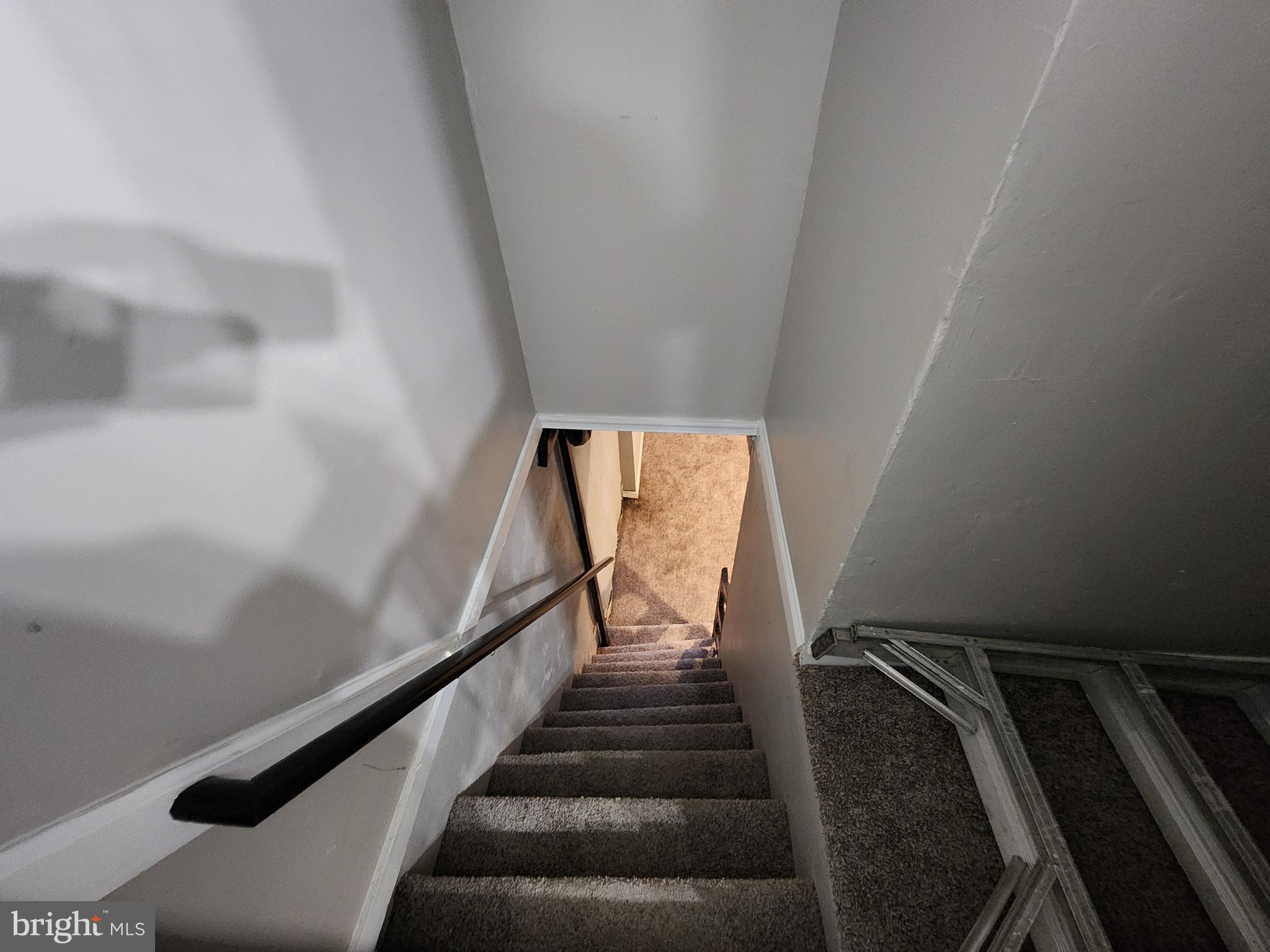 BROADWAY EAST - Residential