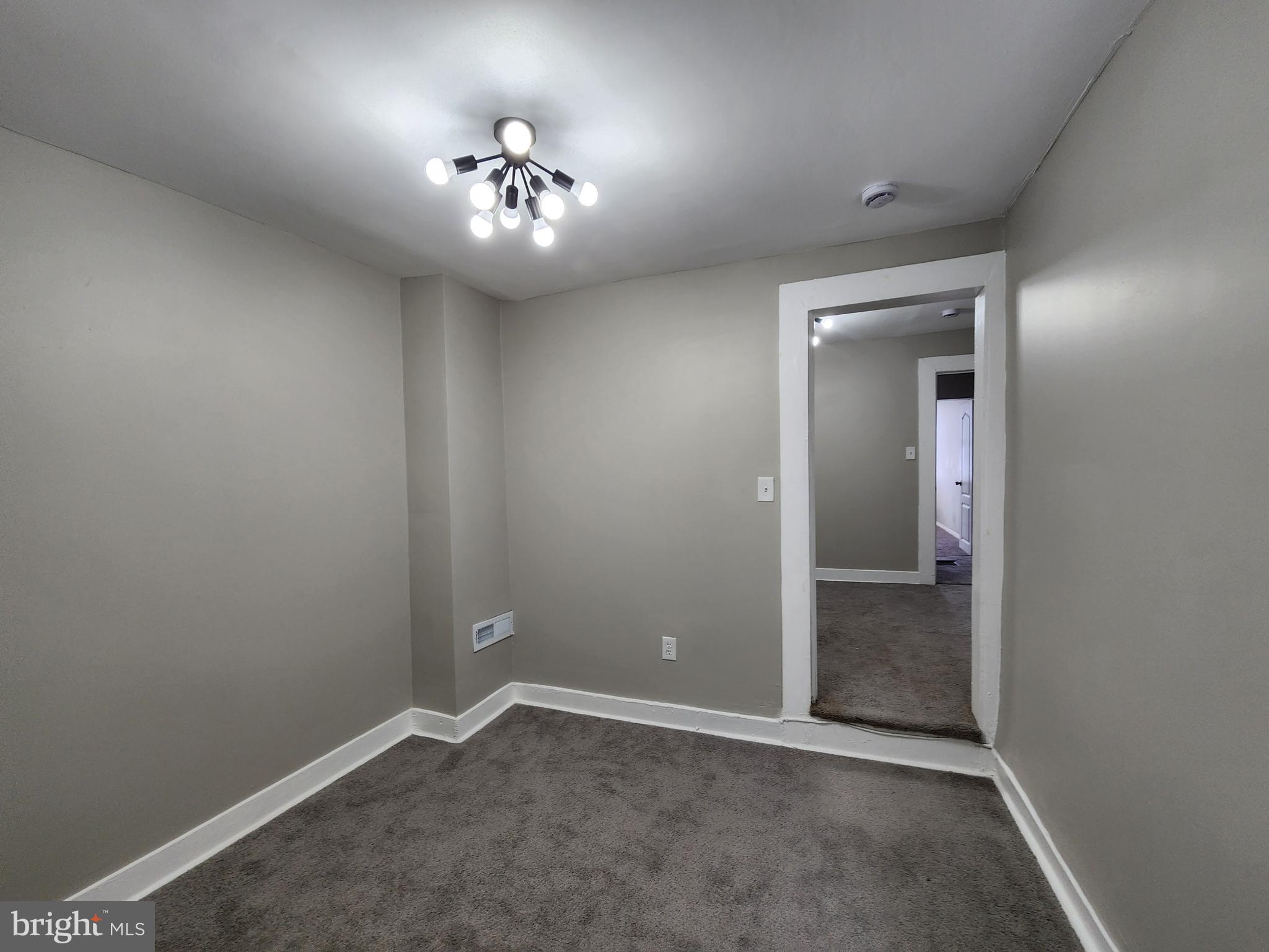 BROADWAY EAST - Residential