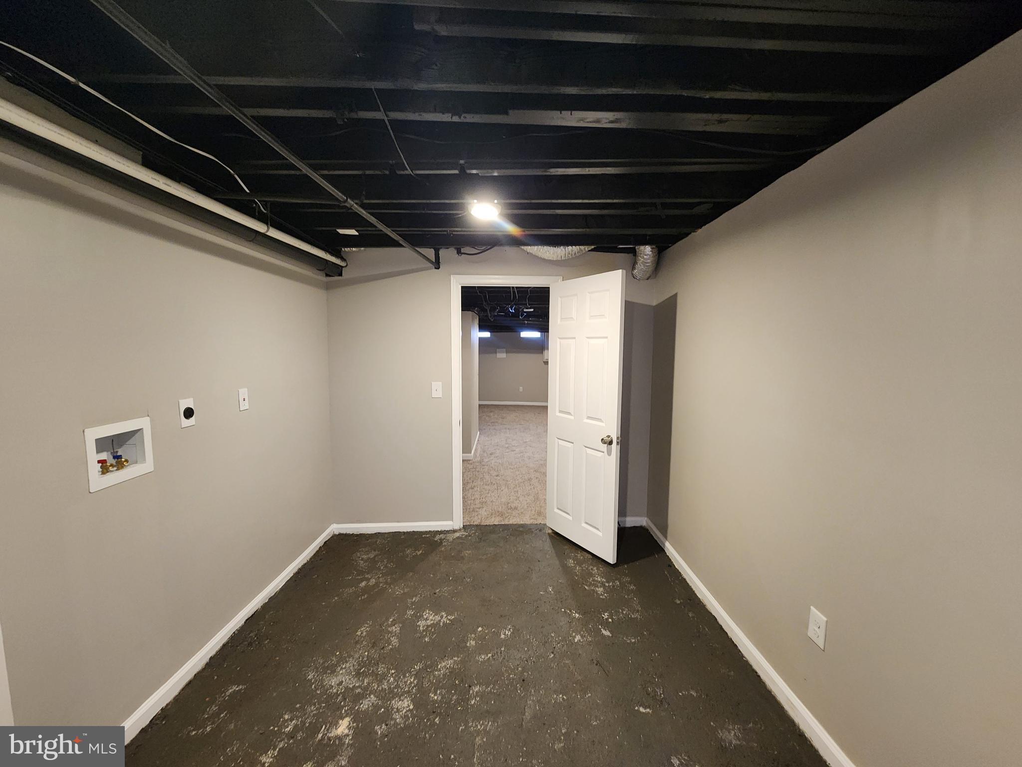 BROADWAY EAST - Residential