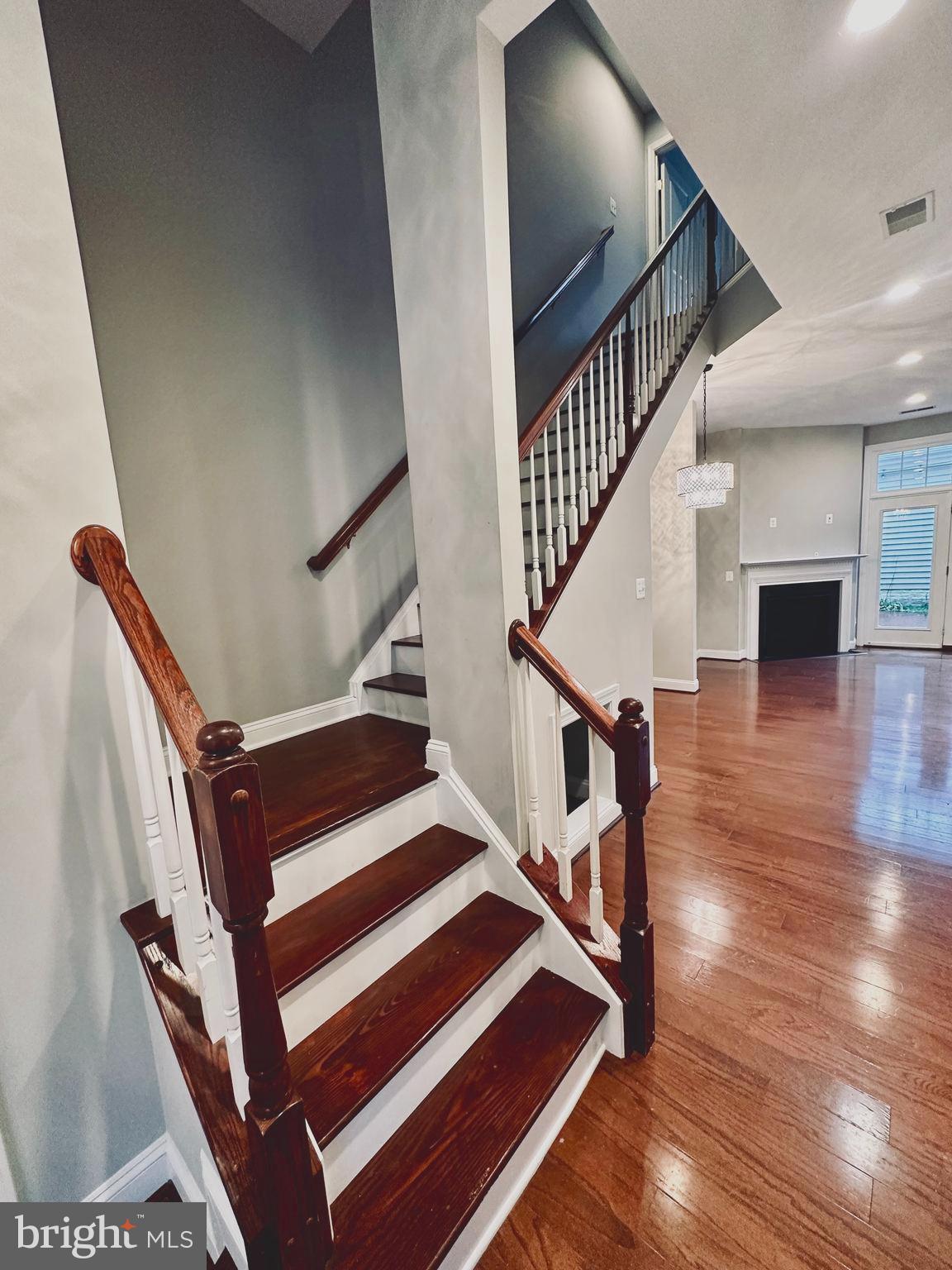 9032 RIBBON FALLS LOOP