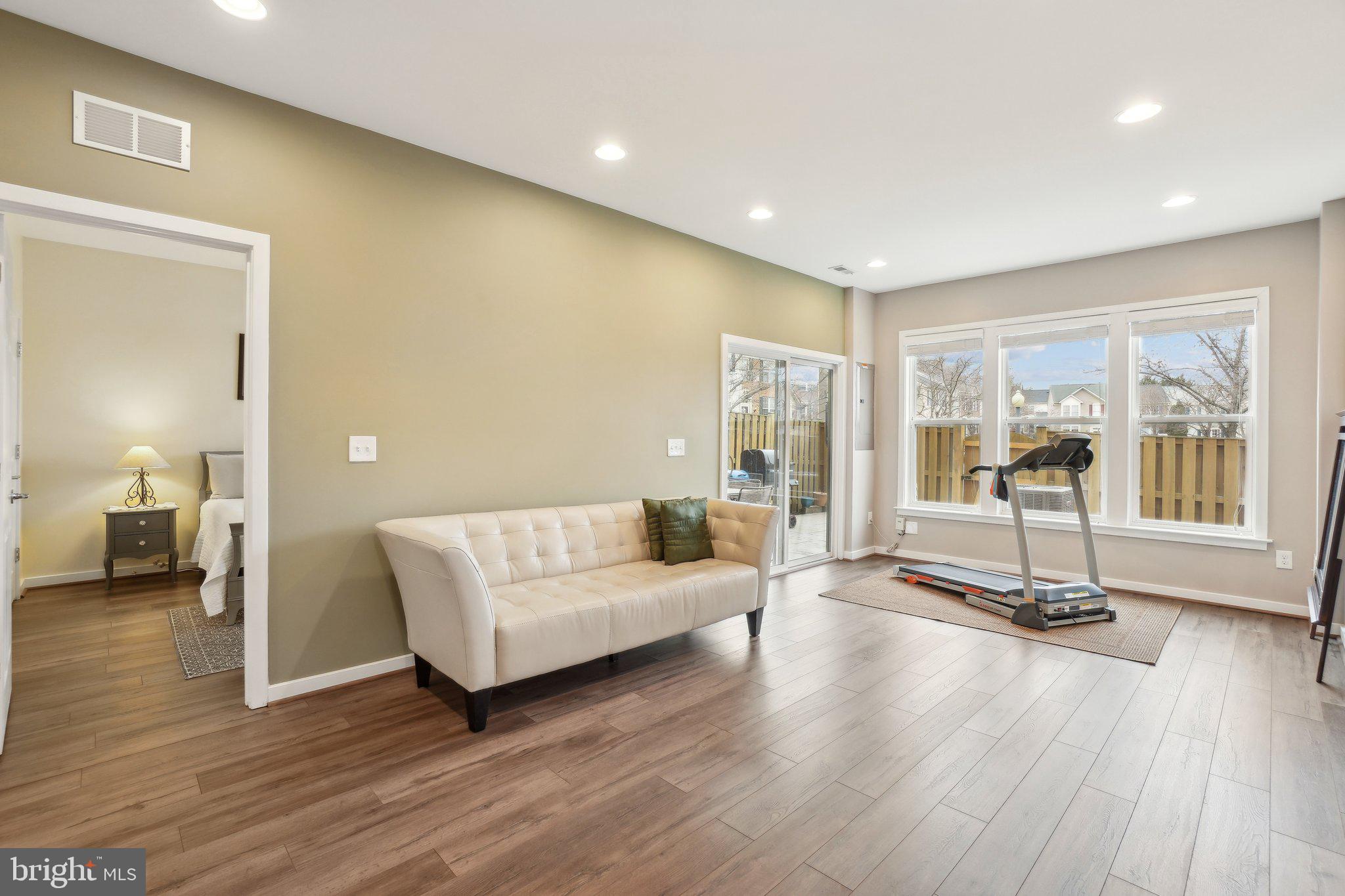 OVERLOOK AT UNIVERSITY CENTER - Residential