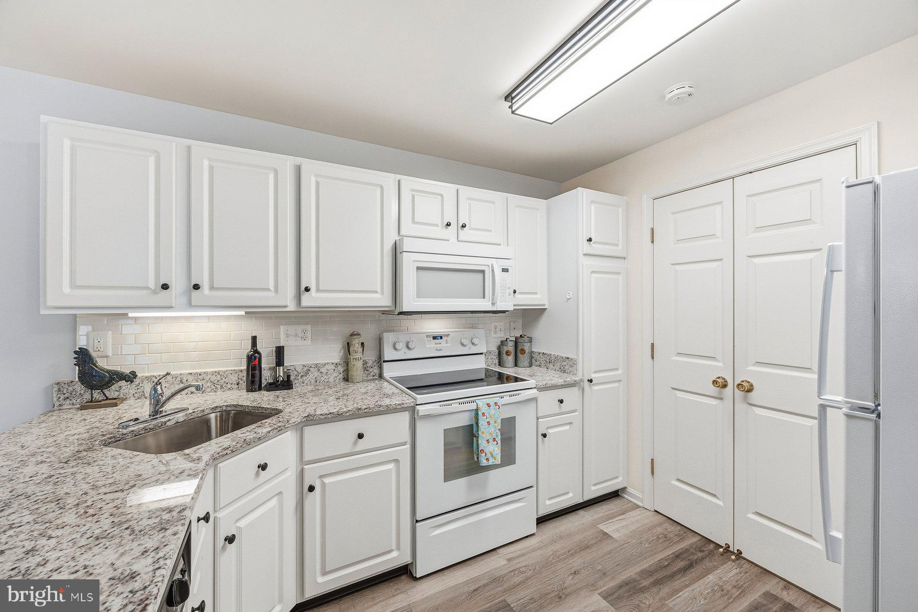 WINIFRED MANOR - Residential