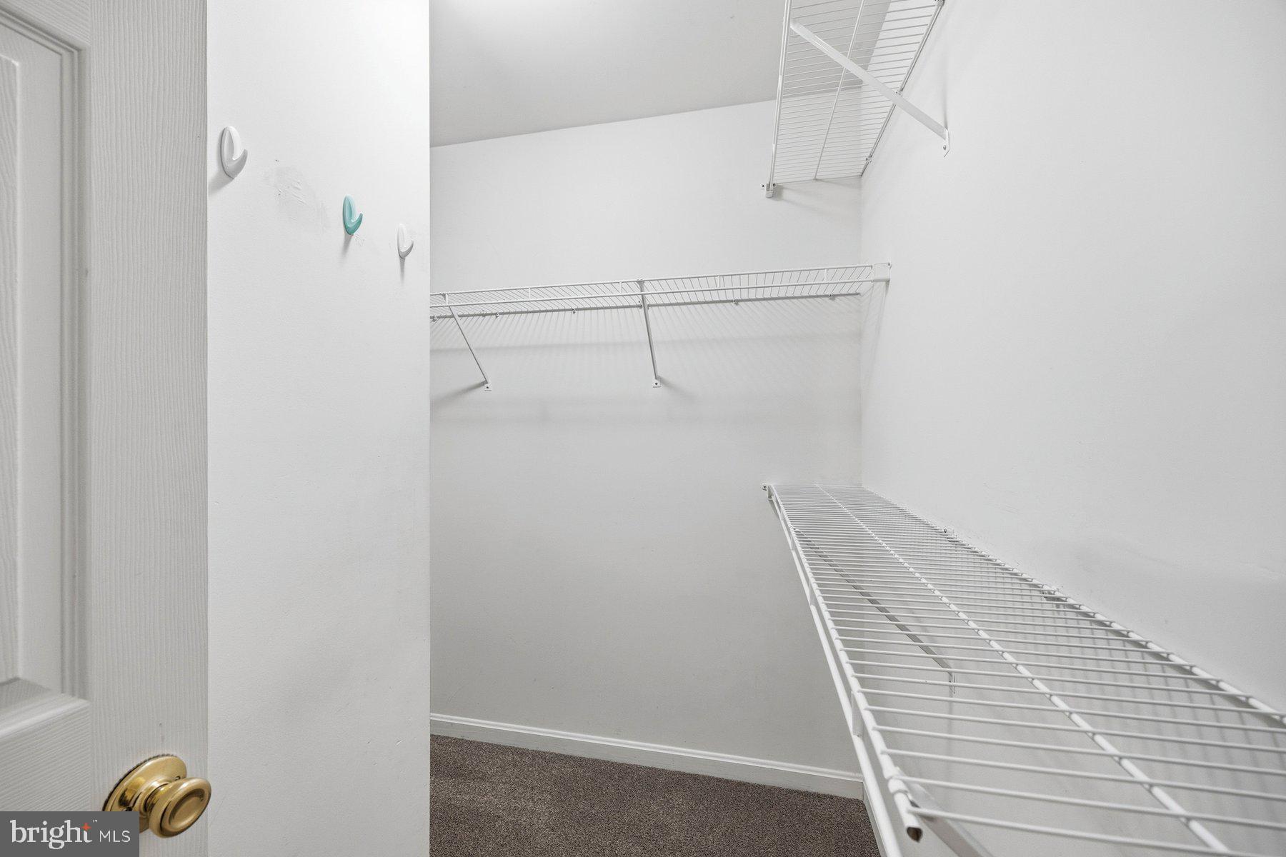 WINIFRED MANOR - Residential