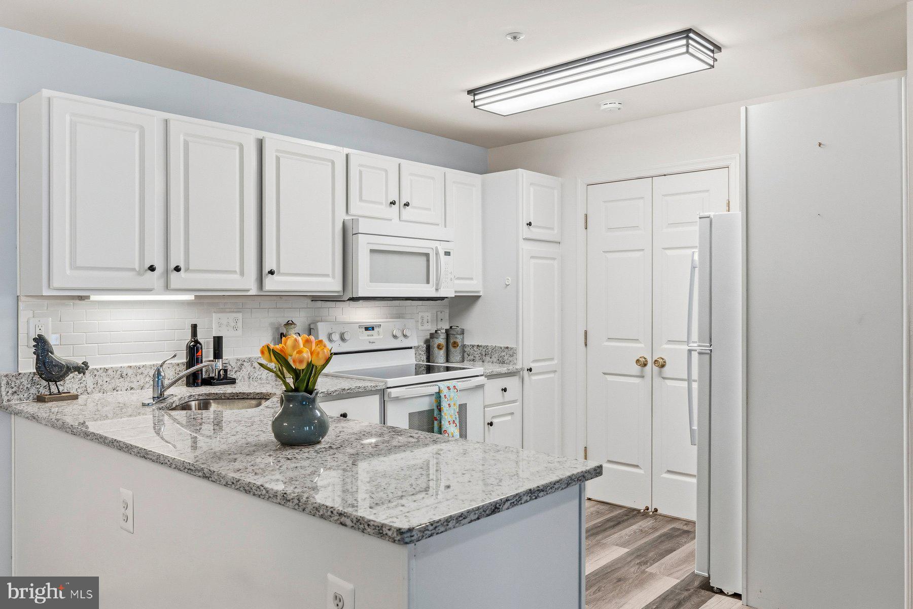 WINIFRED MANOR - Residential