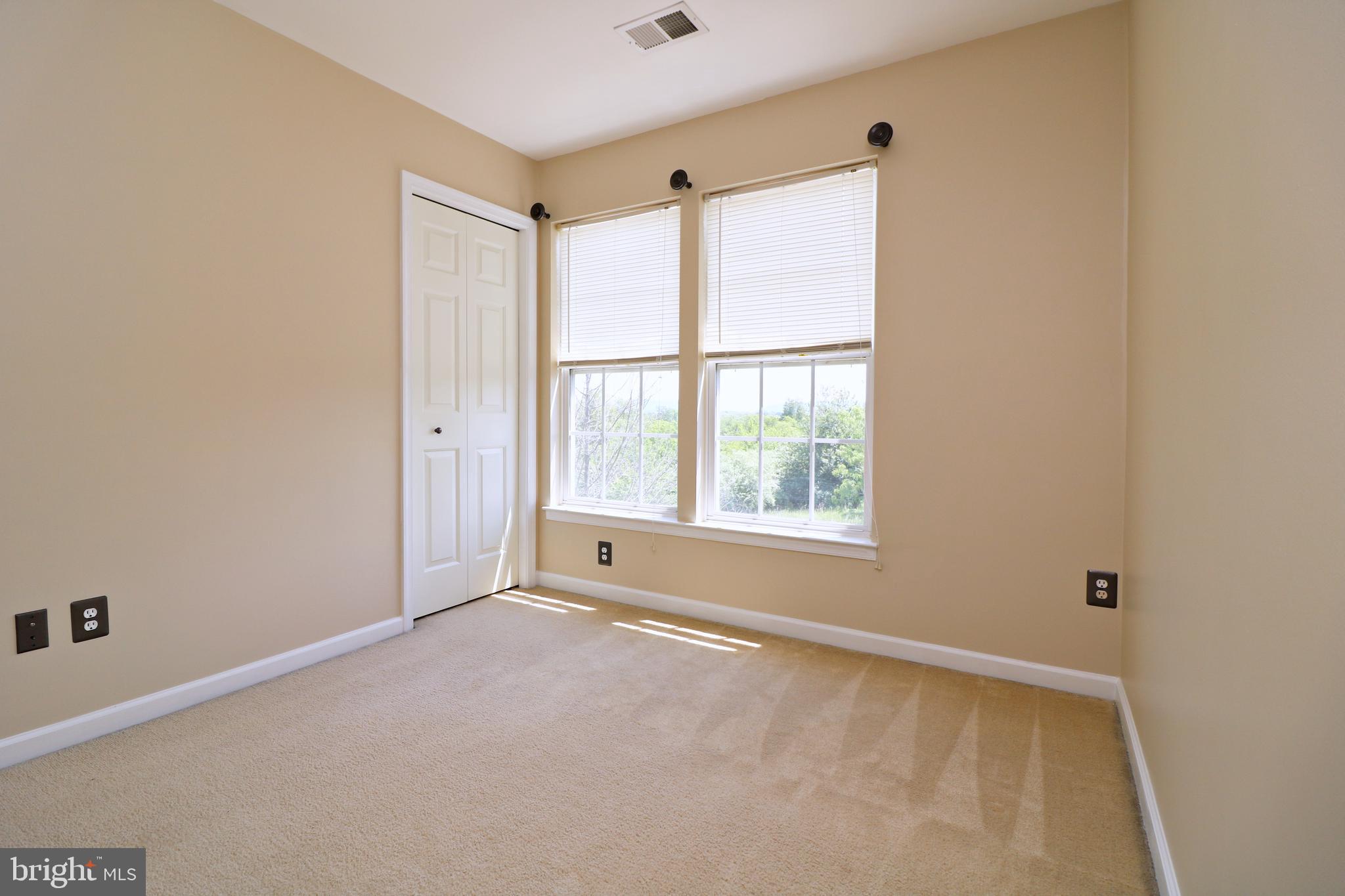 LAKELAND PLACE - Residential