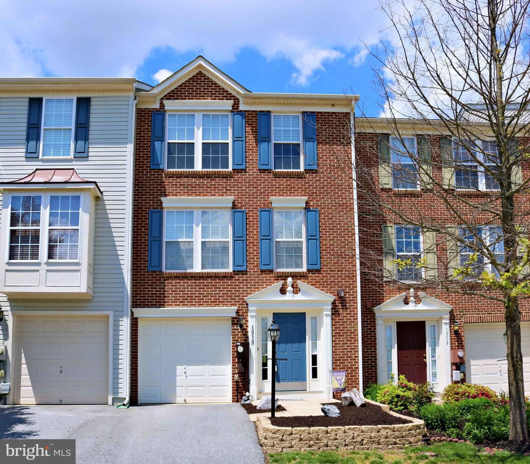 LAKELAND PLACE - Residential