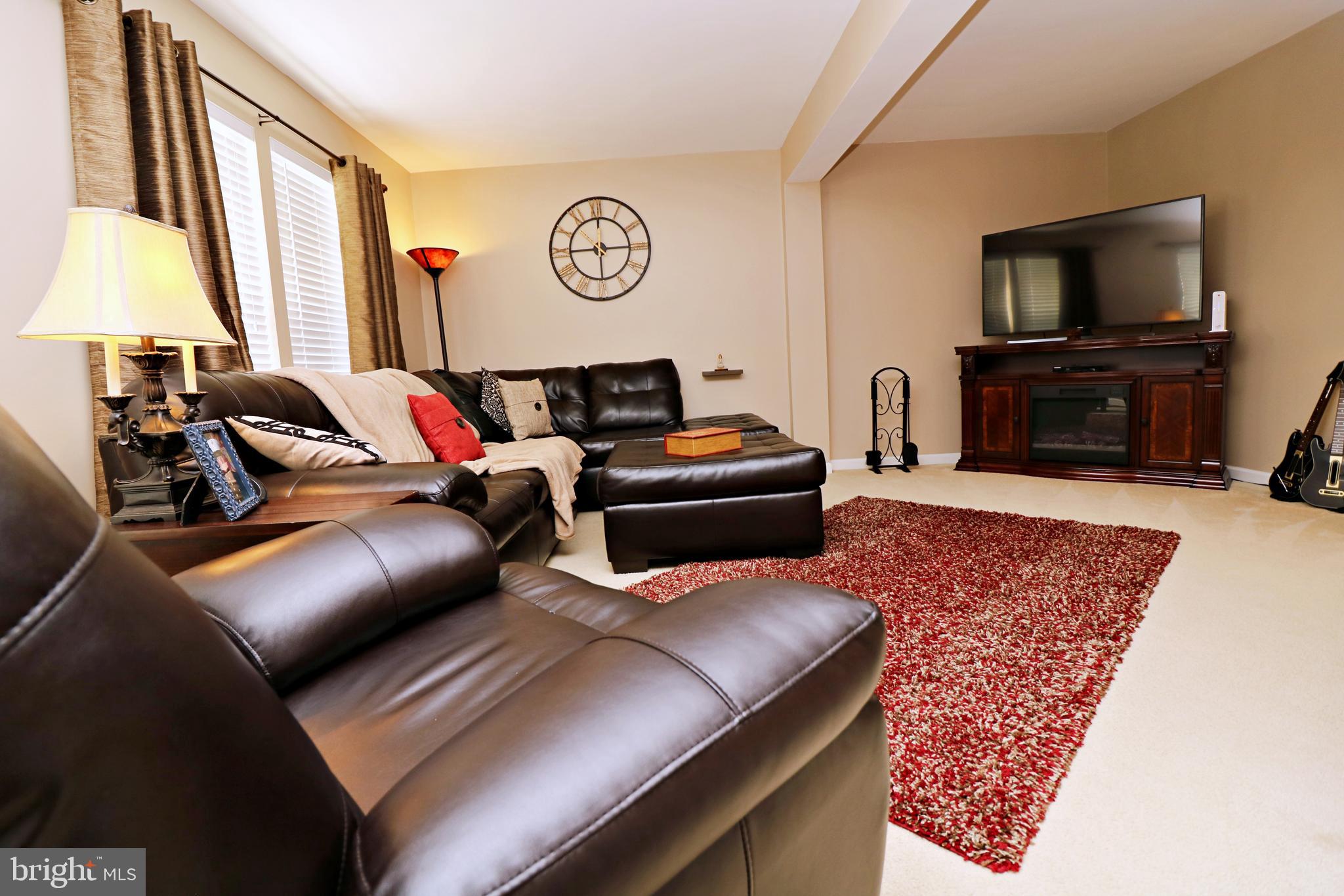 LAKELAND PLACE - Residential