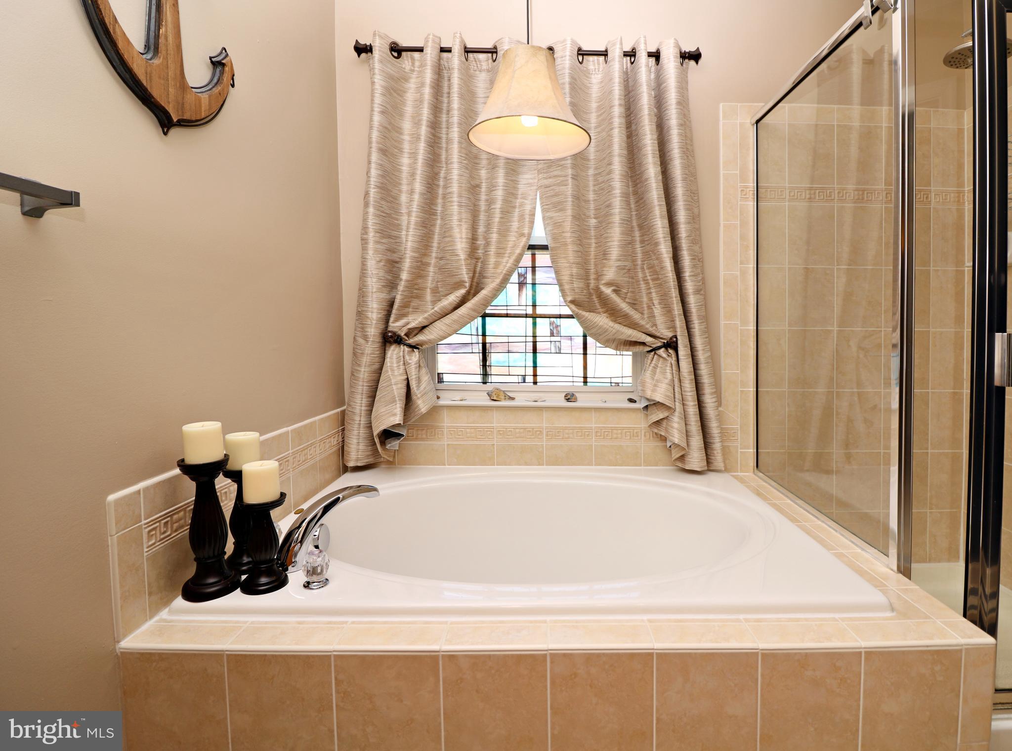 LAKELAND PLACE - Residential