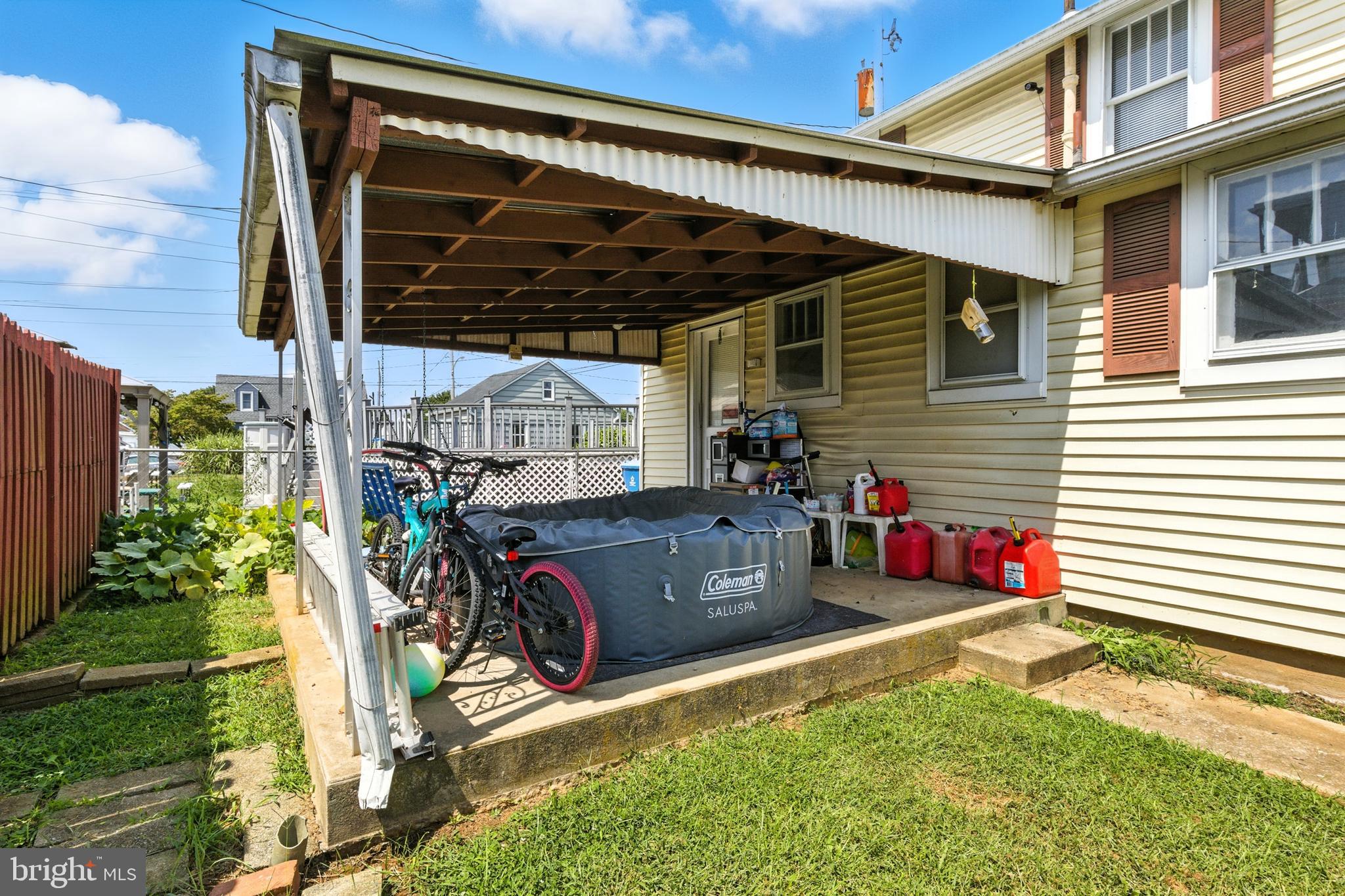 WEST YORK - Residential