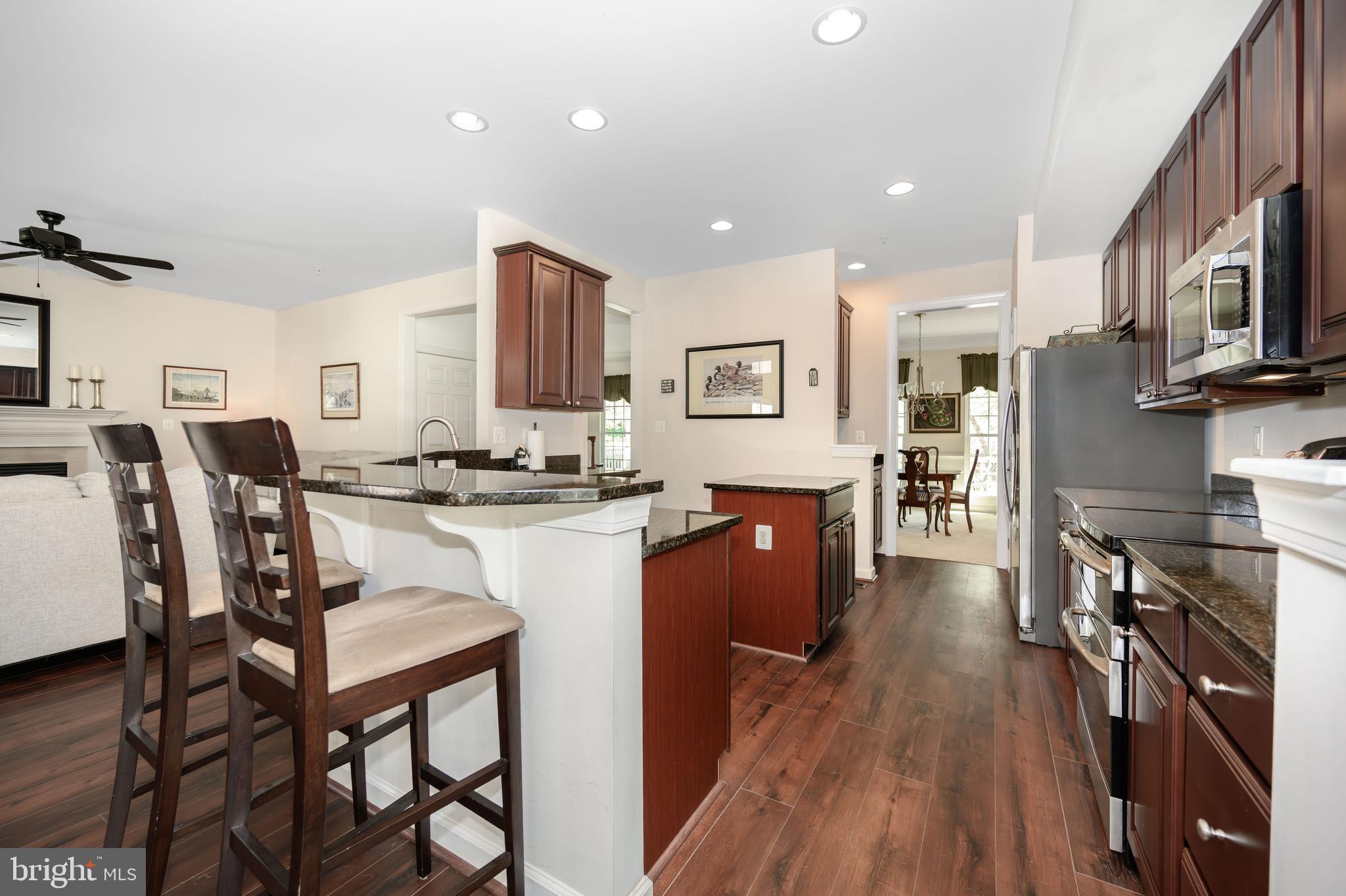 EASTON VILLAGE - Residential