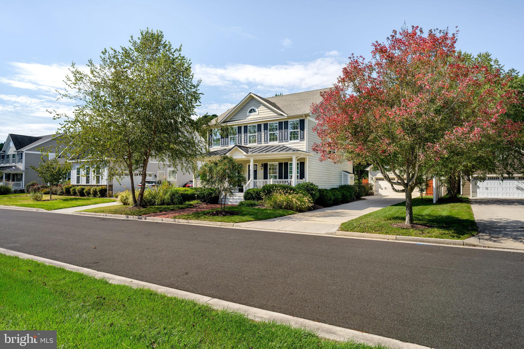28309 VILLAGE LAKE WAY