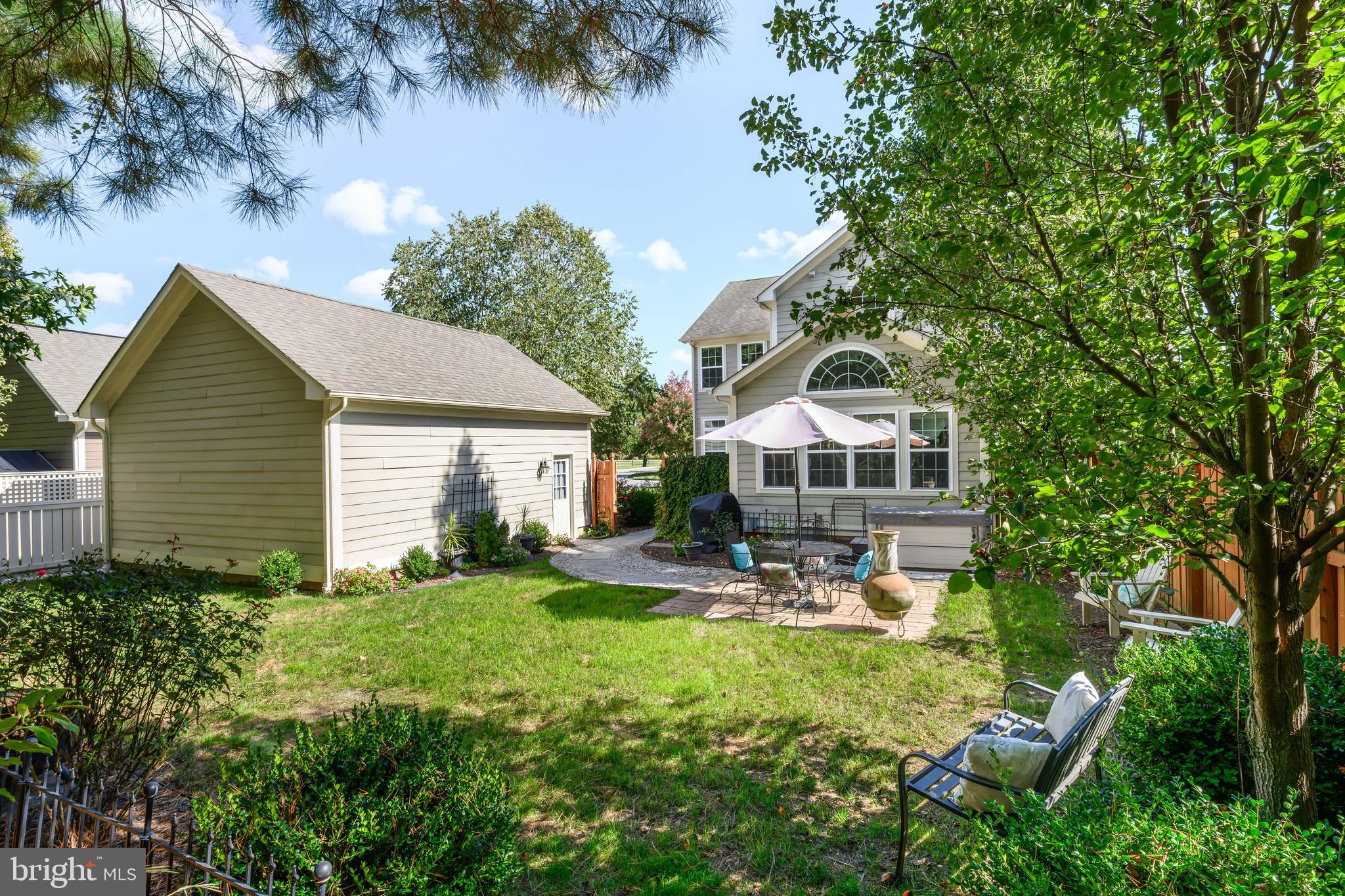 EASTON VILLAGE - Residential