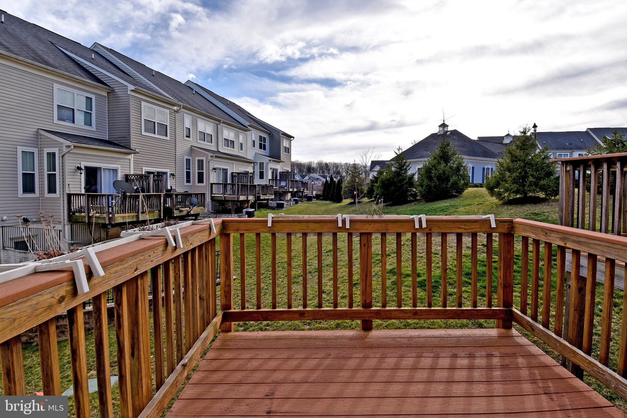 RIVER OAKS - Residential