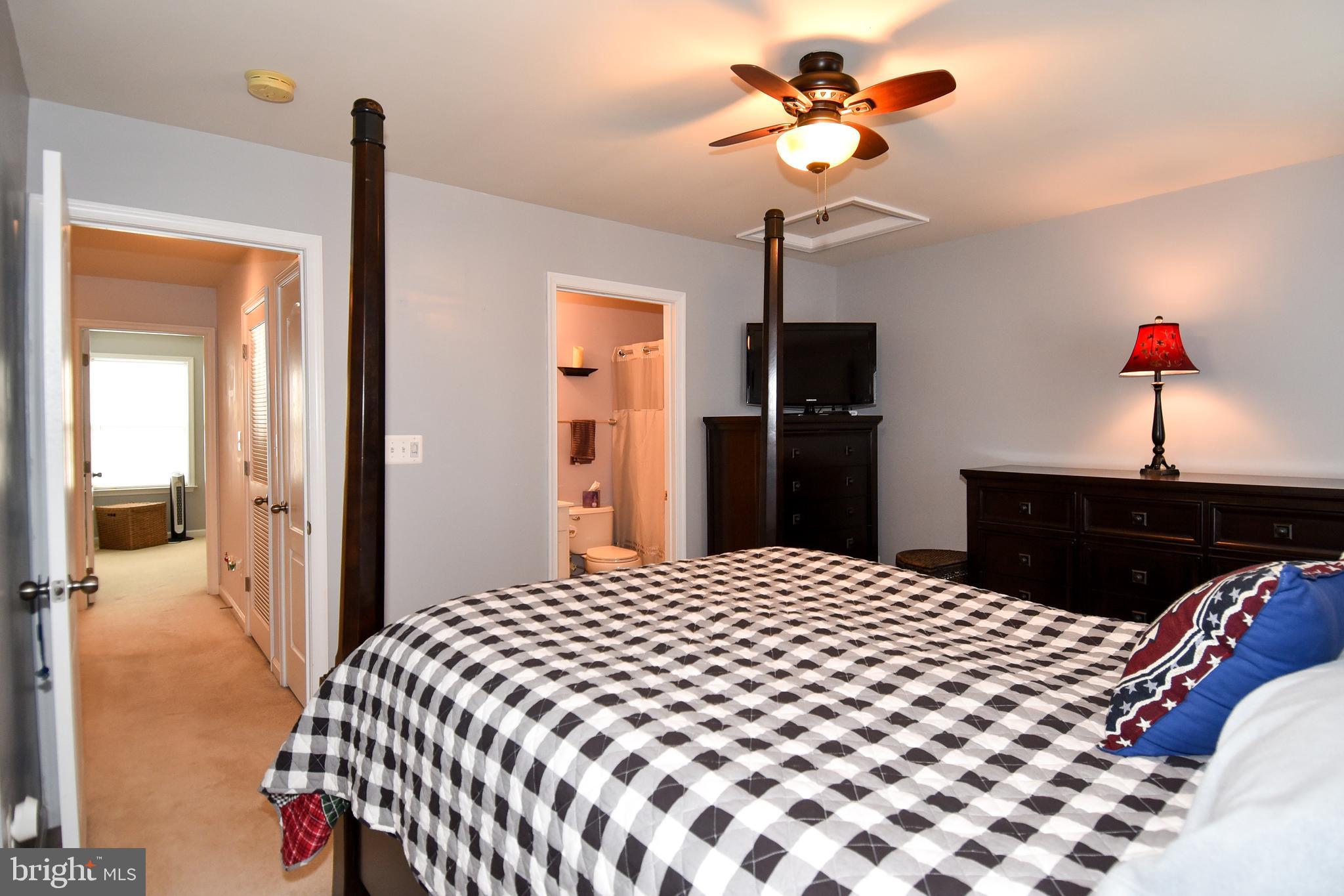 RIVER OAKS - Residential