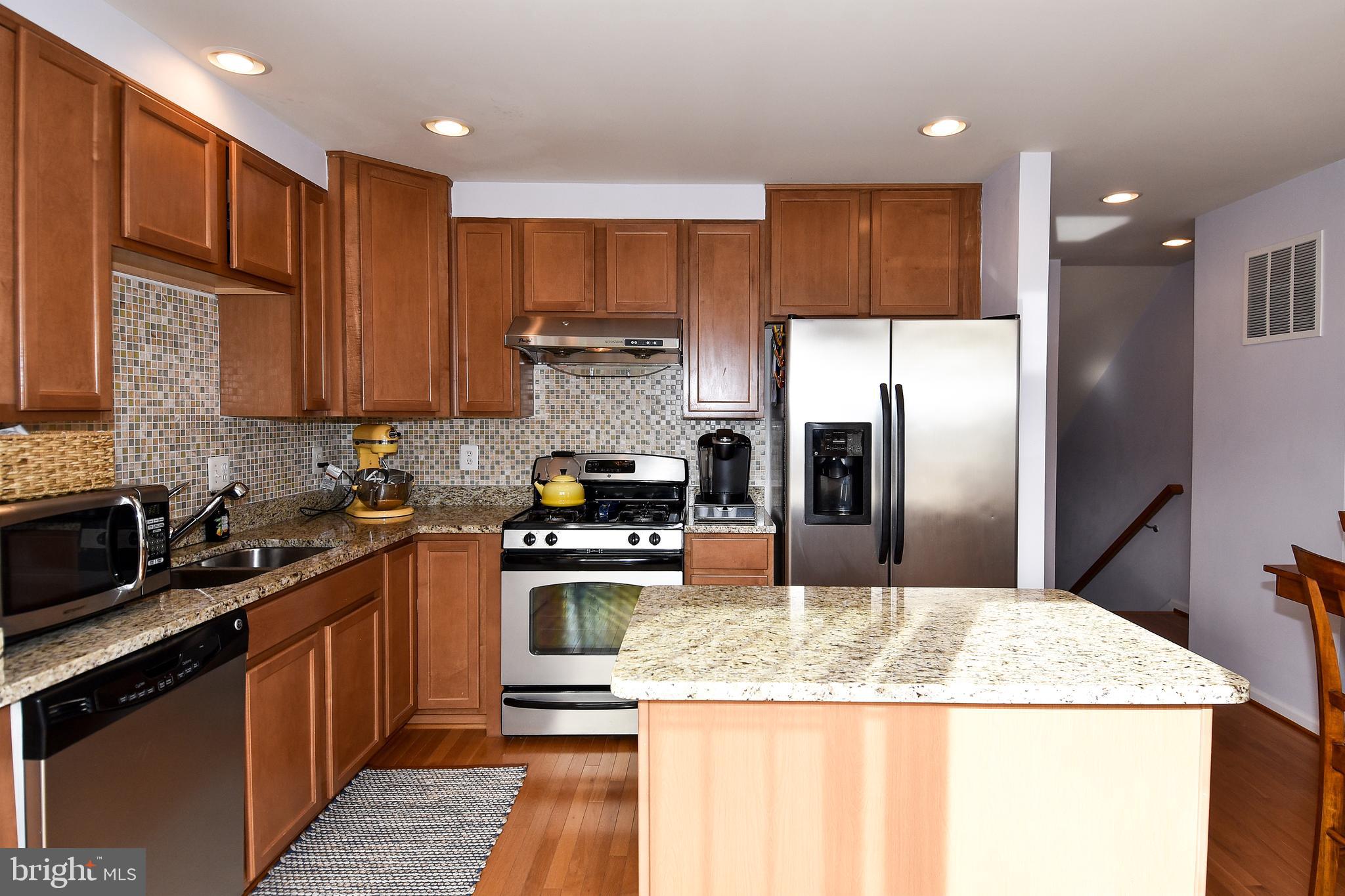 RIVER OAKS - Residential