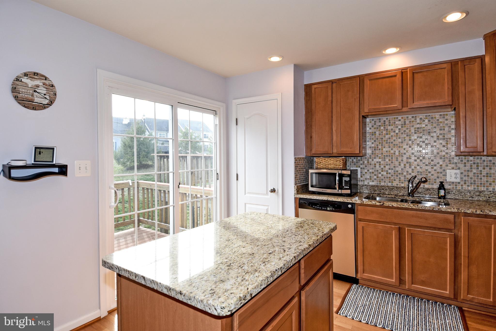 RIVER OAKS - Residential