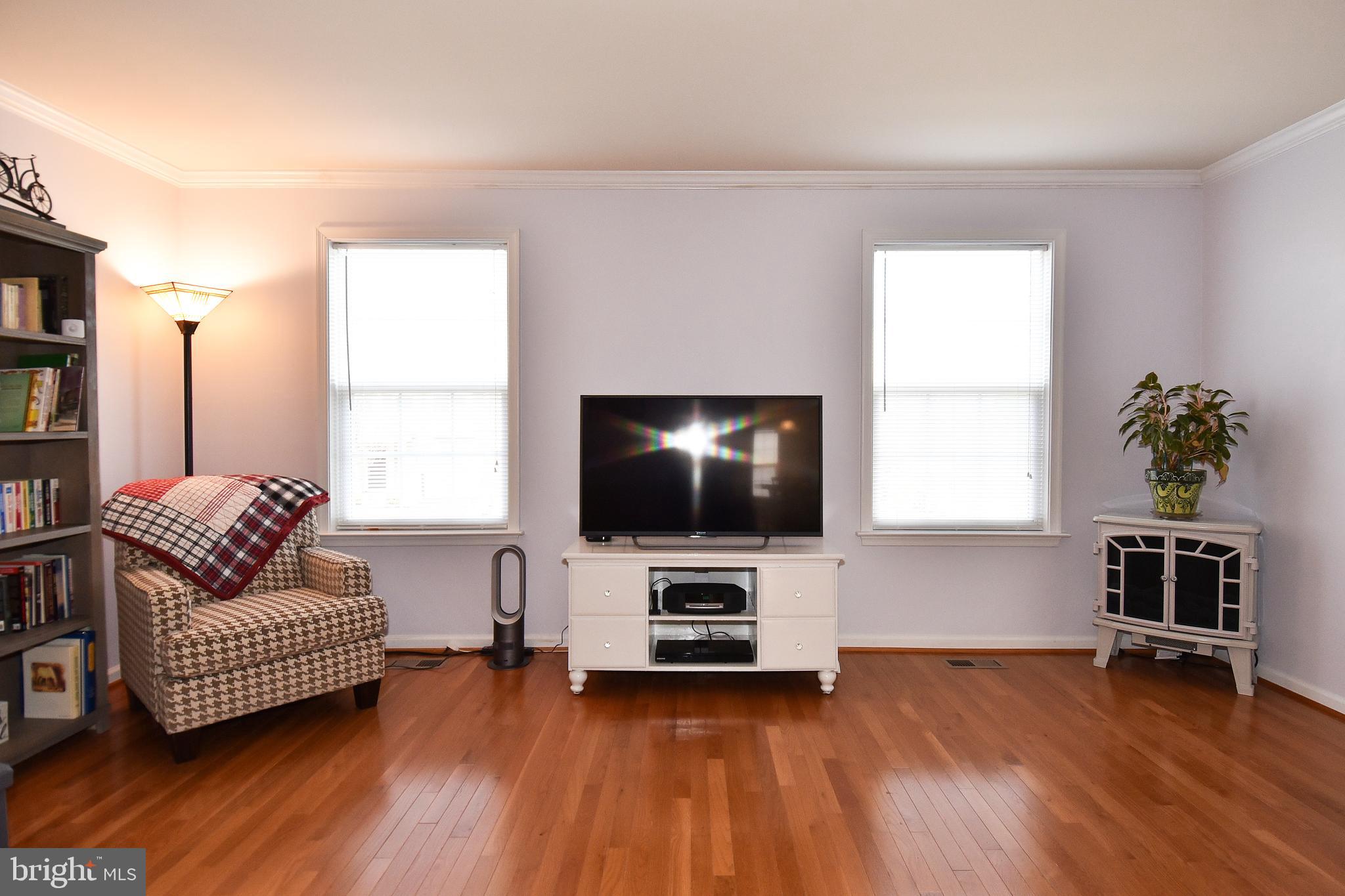 RIVER OAKS - Residential