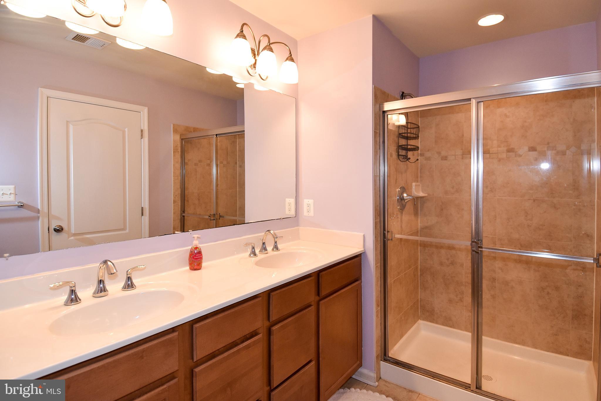 RIVER OAKS - Residential