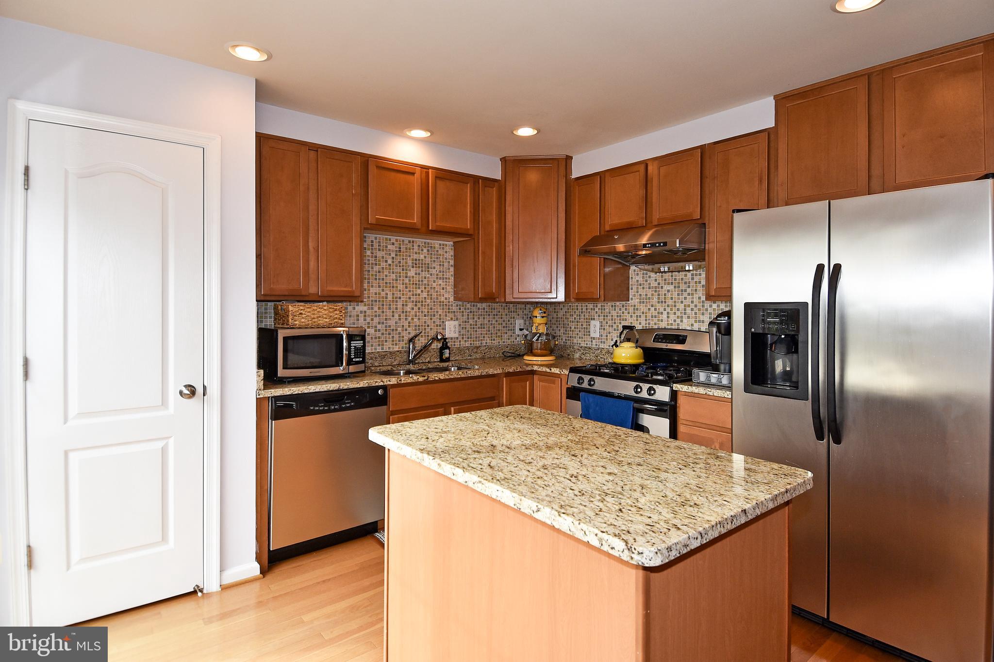 RIVER OAKS - Residential