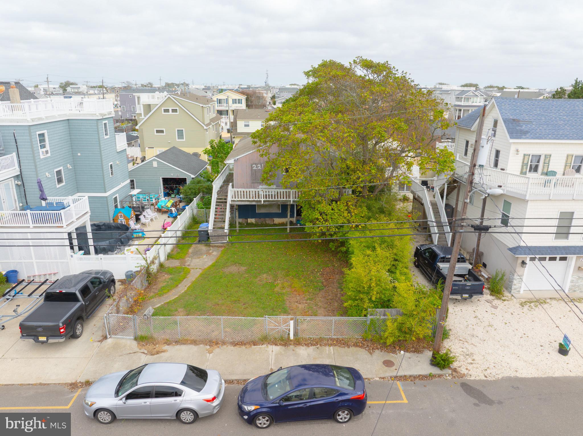 221 11TH STREET