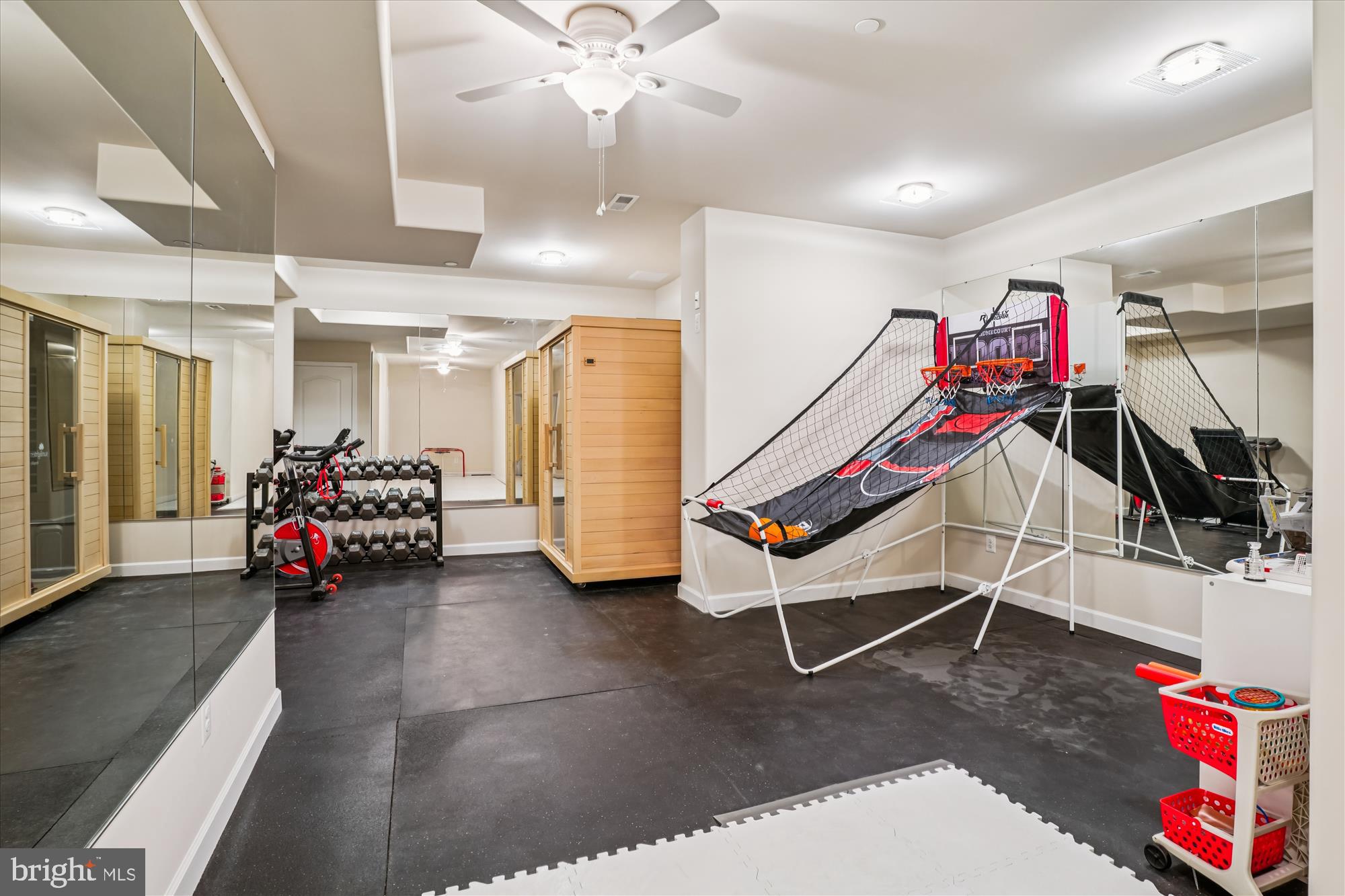 HOLLYBROOK FARM SUB - Residential