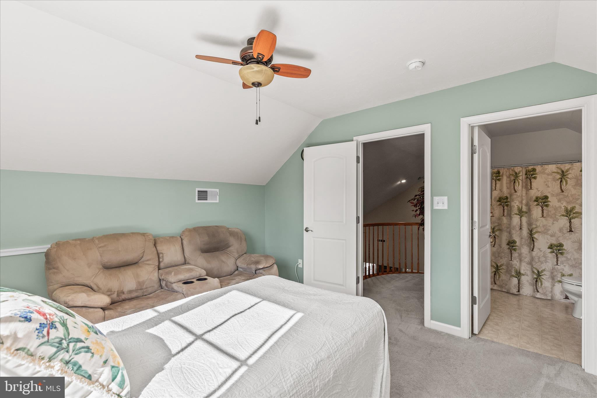 JACKSON HEIGHTS - Residential